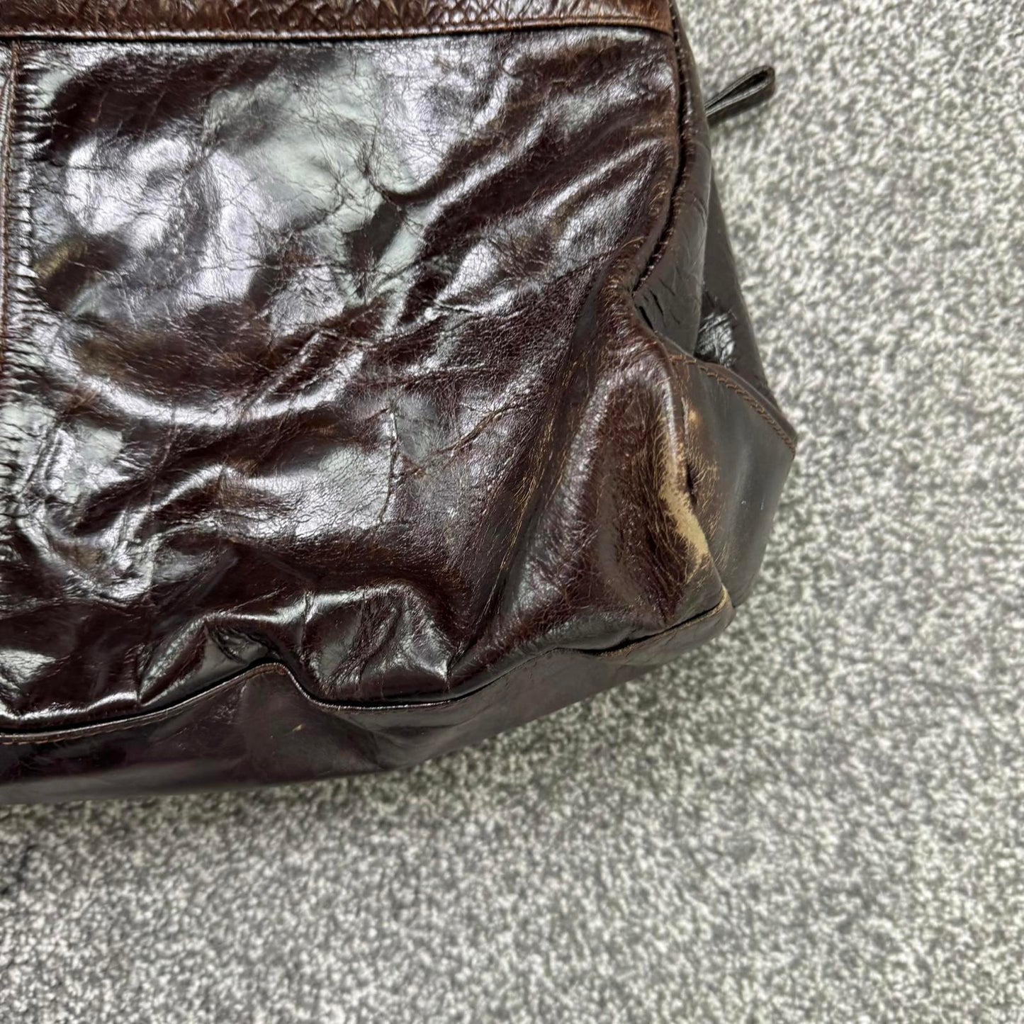 Y2K vintage genuine real leather patent shoulder bag zippers shiny medium size