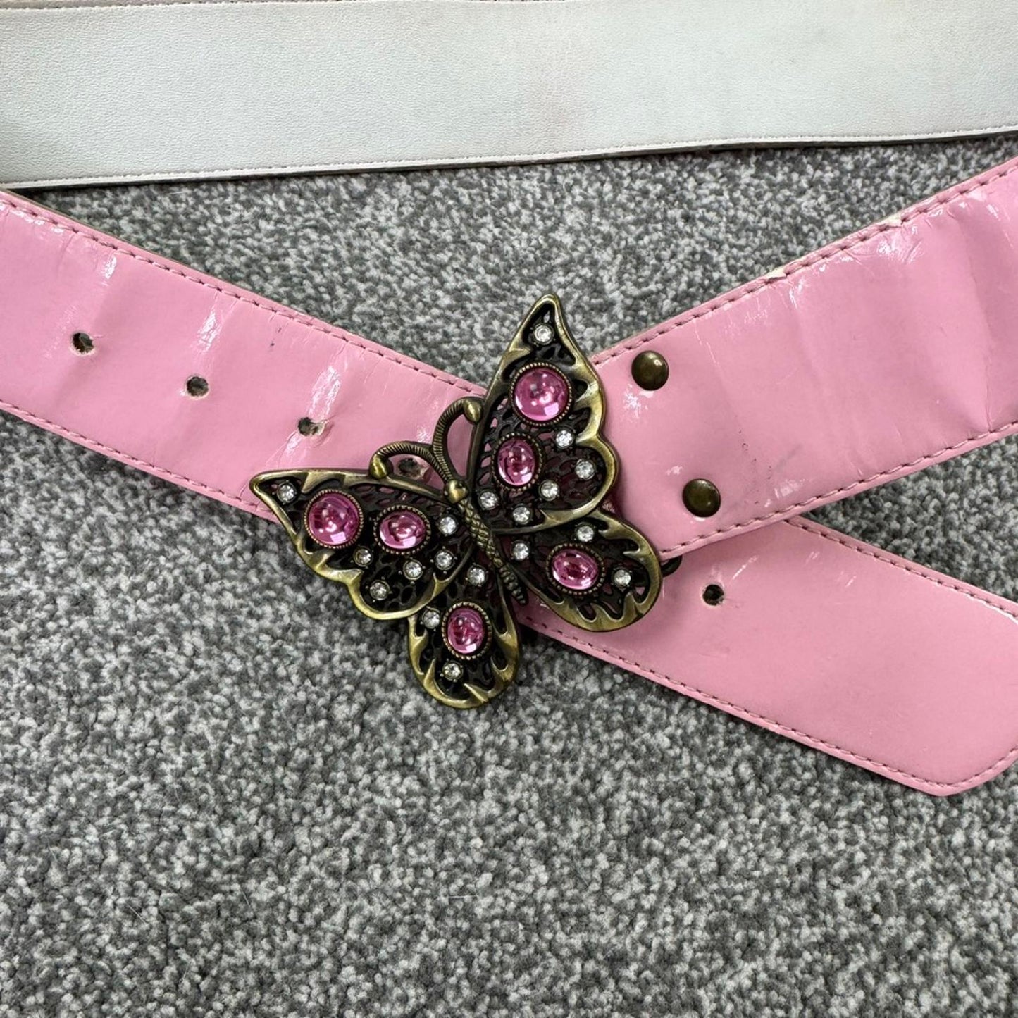 Y2K vintage faux patent leather butterfly belt rhinestone baby pink shiny