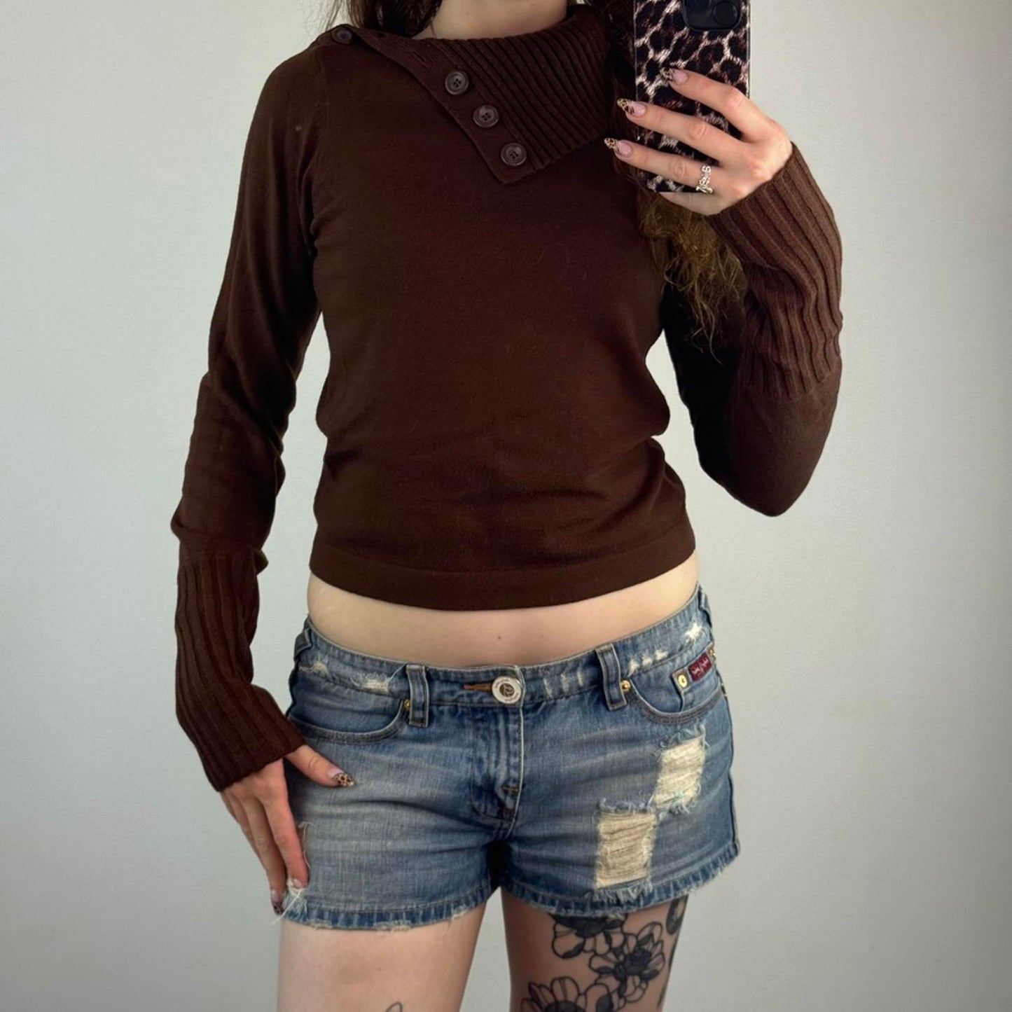 Y2K vintage fine knit roll neck jumper lightweight buttons ribbed brown