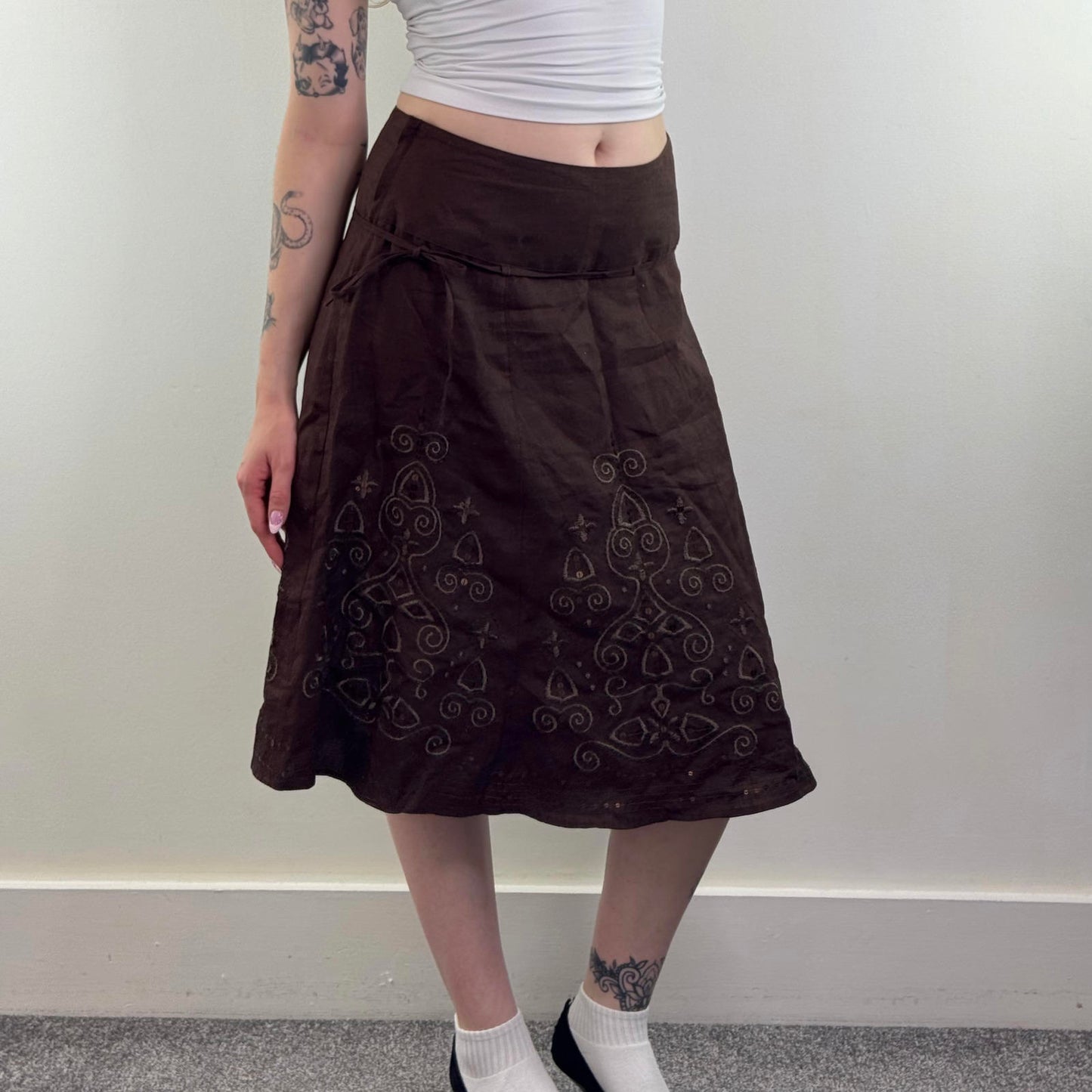 Y2K vintage 100% pure linen a line midi skirt sequin embroidered pattern bow