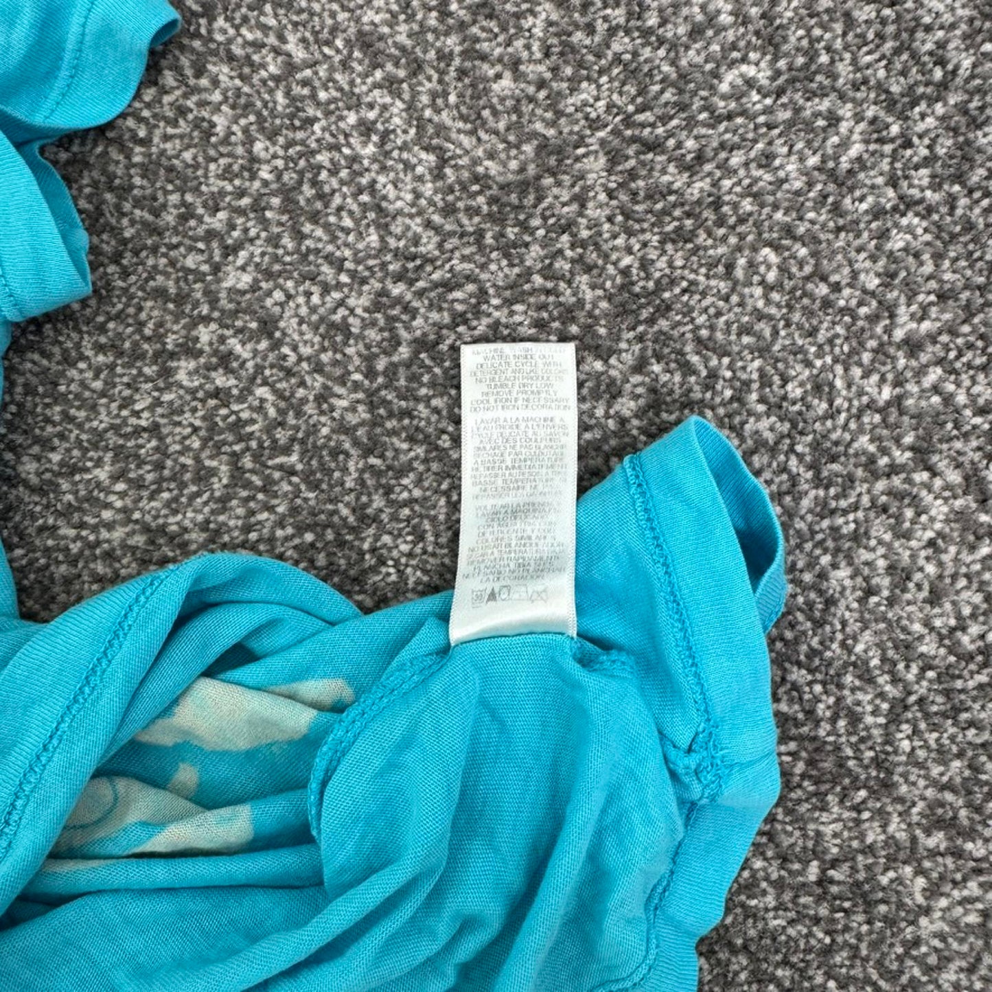 Y2K vintage Juicy Couture short sleeve top rhinestone graphic print crown