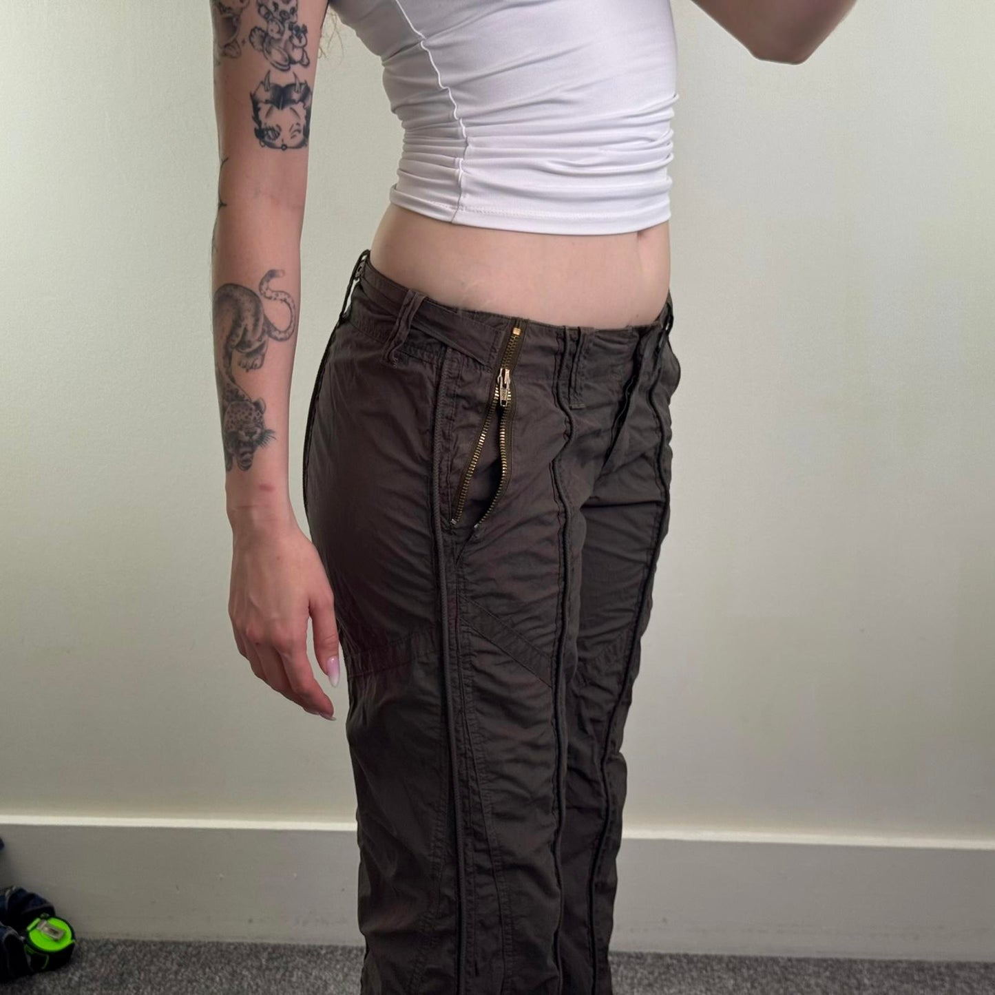 Y2K vintage low rise cargo trousers pants baggy utility zippers studded