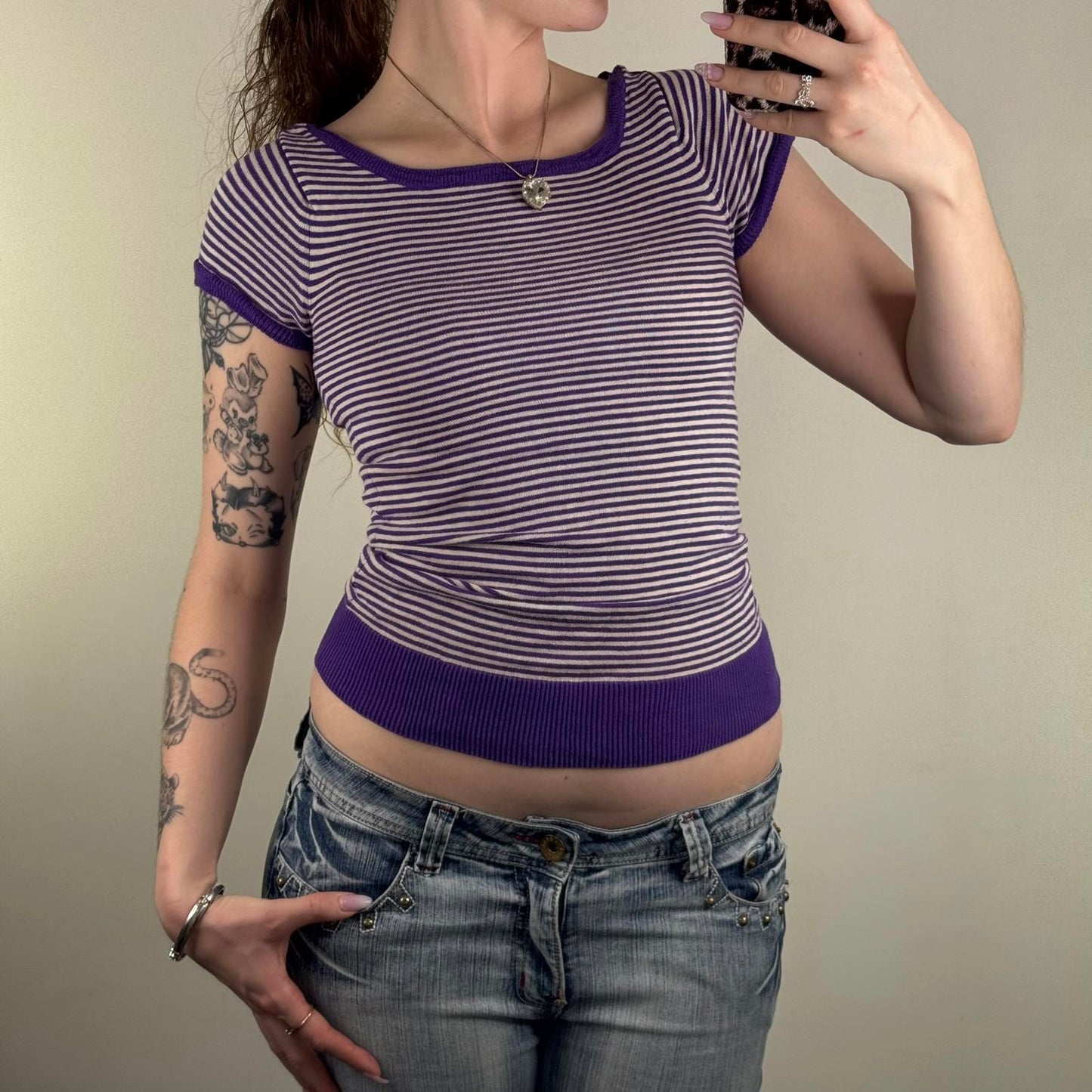 Y2K vintage fine knit stripe baby tee style top fitted short sleeve white purple