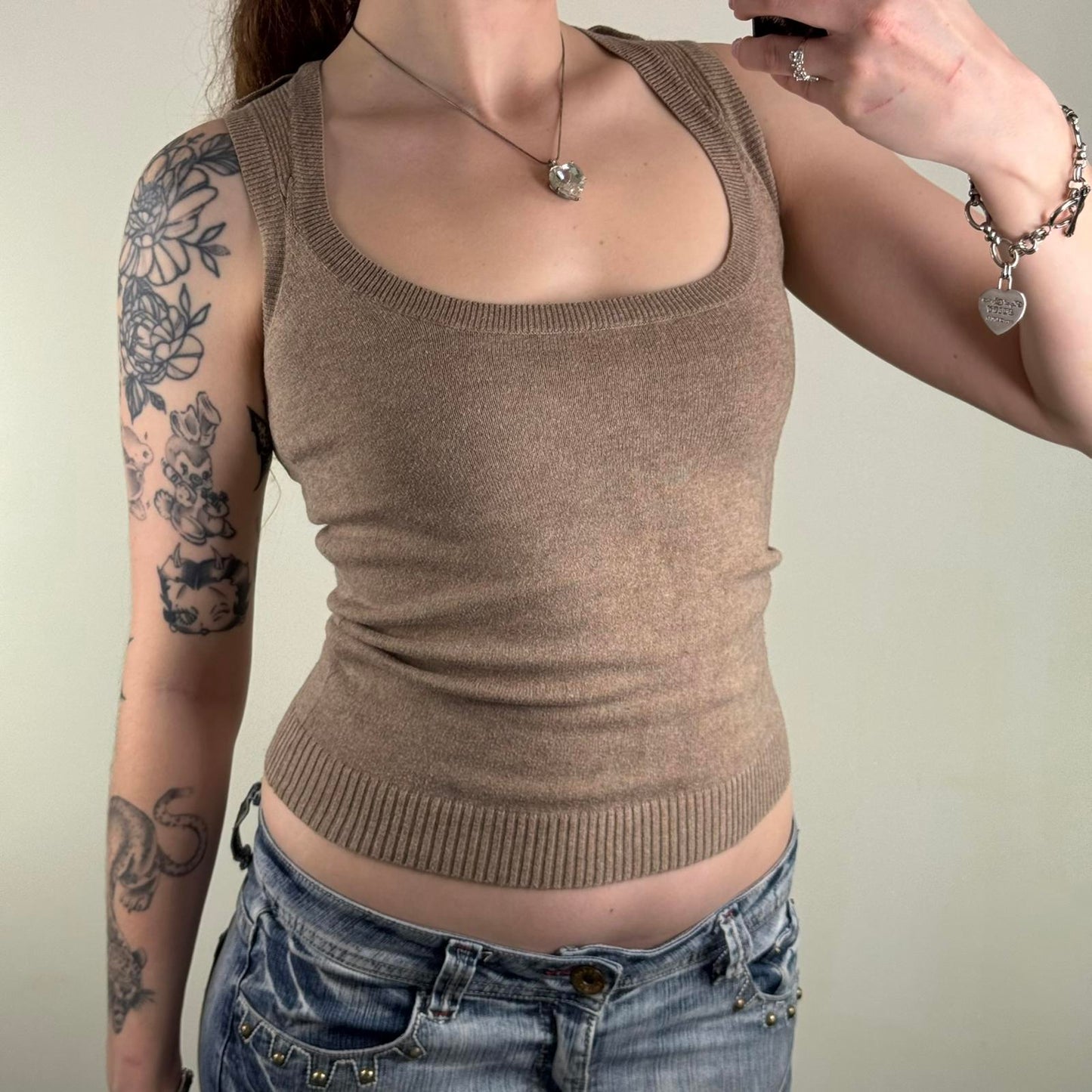 Y2K vintage fine knit stretchy fitted top deep round neckline sleeveless buttons