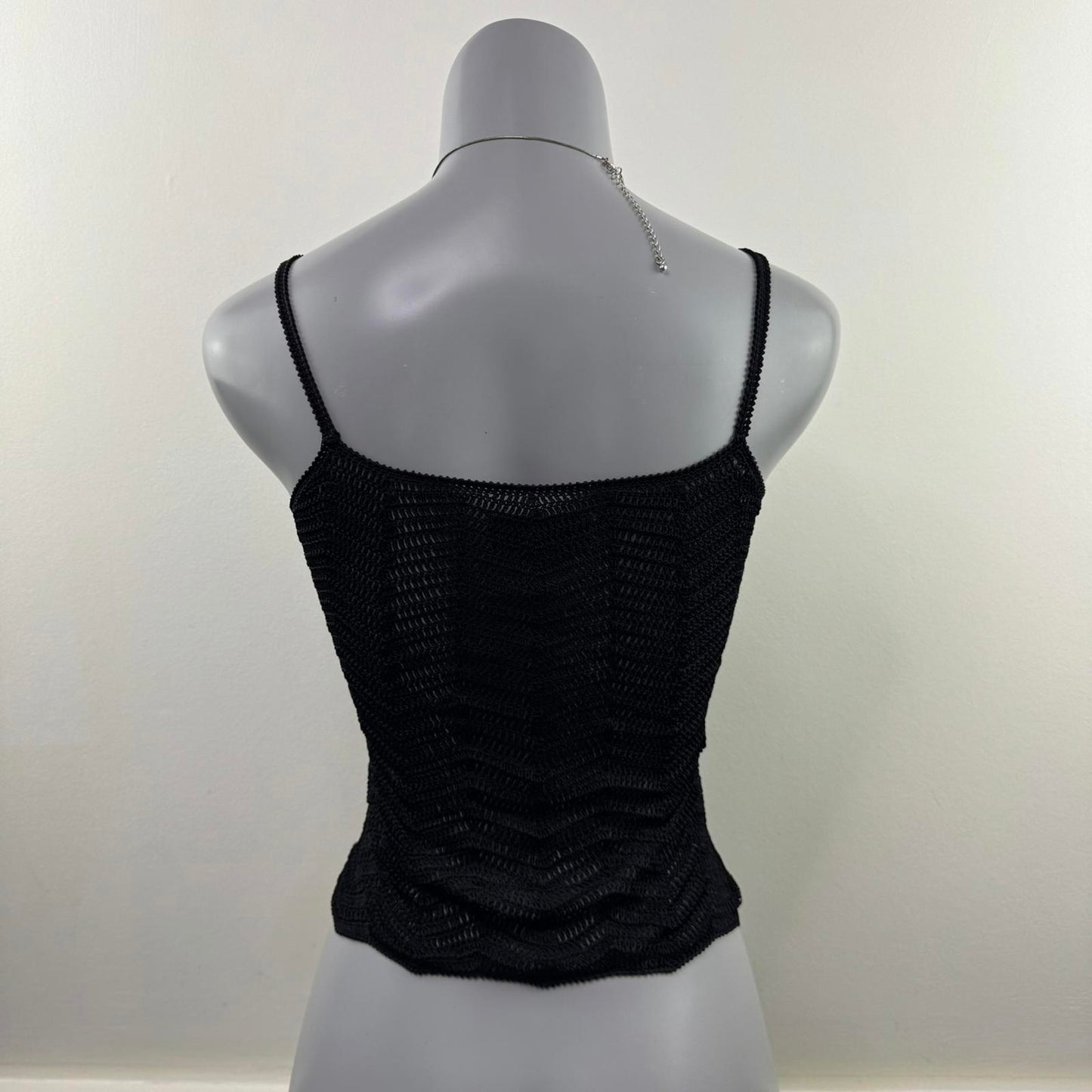 Y2K vintage crochet knit sequin tank cami top high neck scallop hem chevron