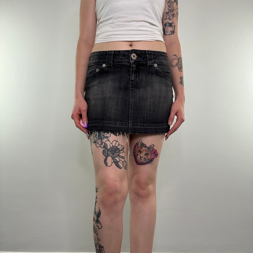 Y2K vintage low rise faded denim mini skirt