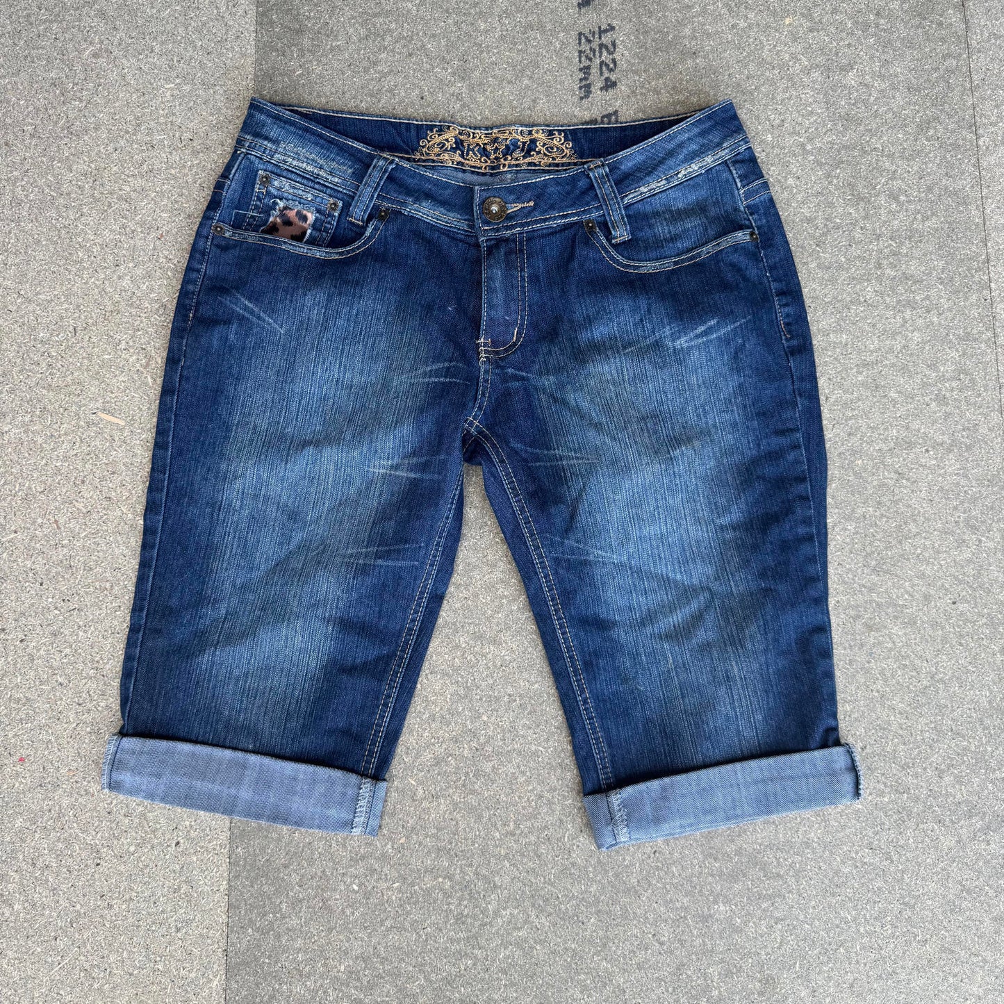 Y2K vintage low rise faded denim capri jeans stretchy satin leopard print