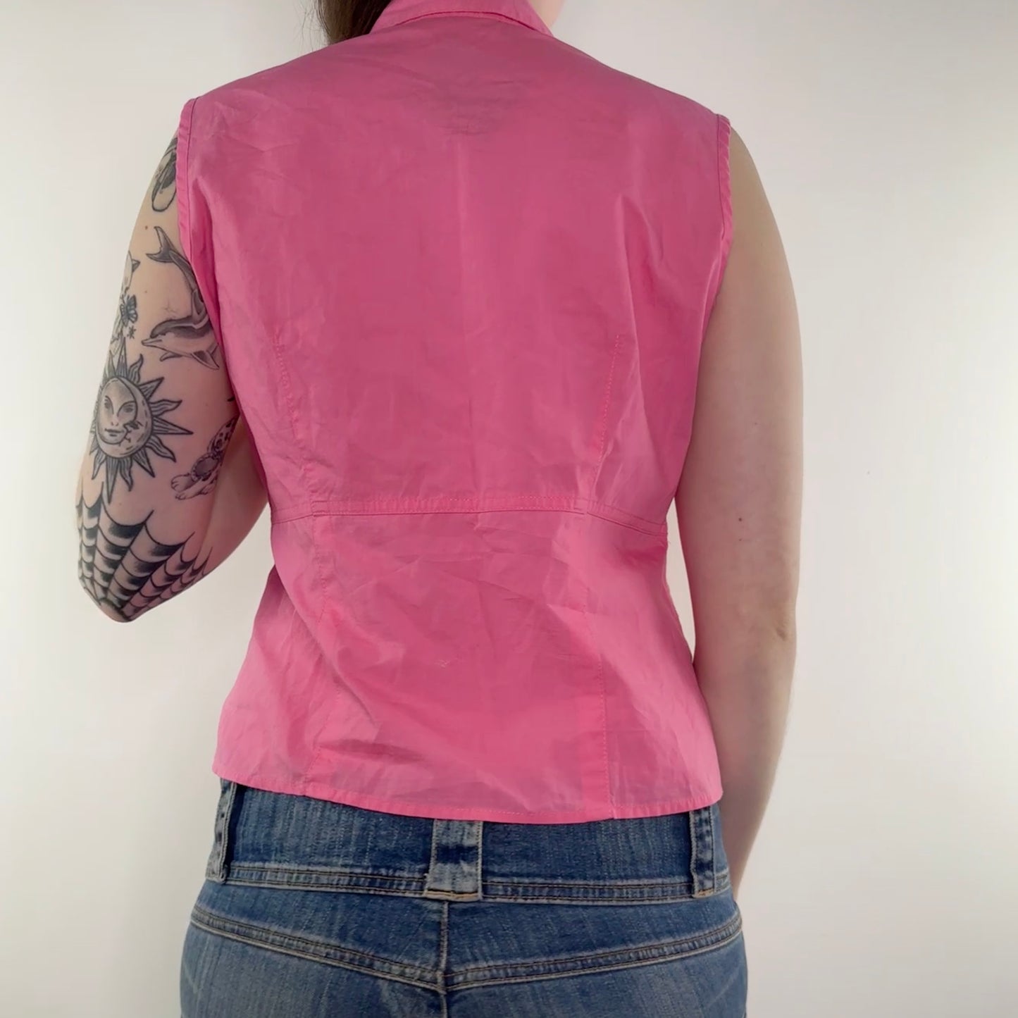 Y2K vintage sleeveless button up shirt