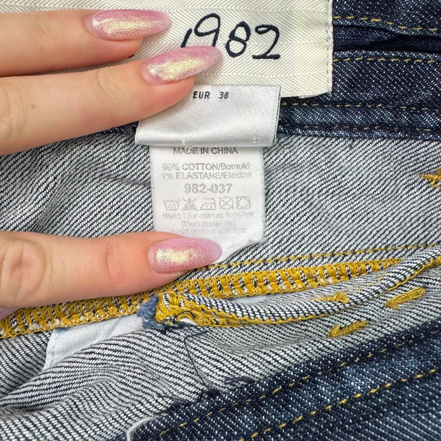 Y2K vintage fitted denim midi skirt dark blue cargo pockets vent slit mid rise