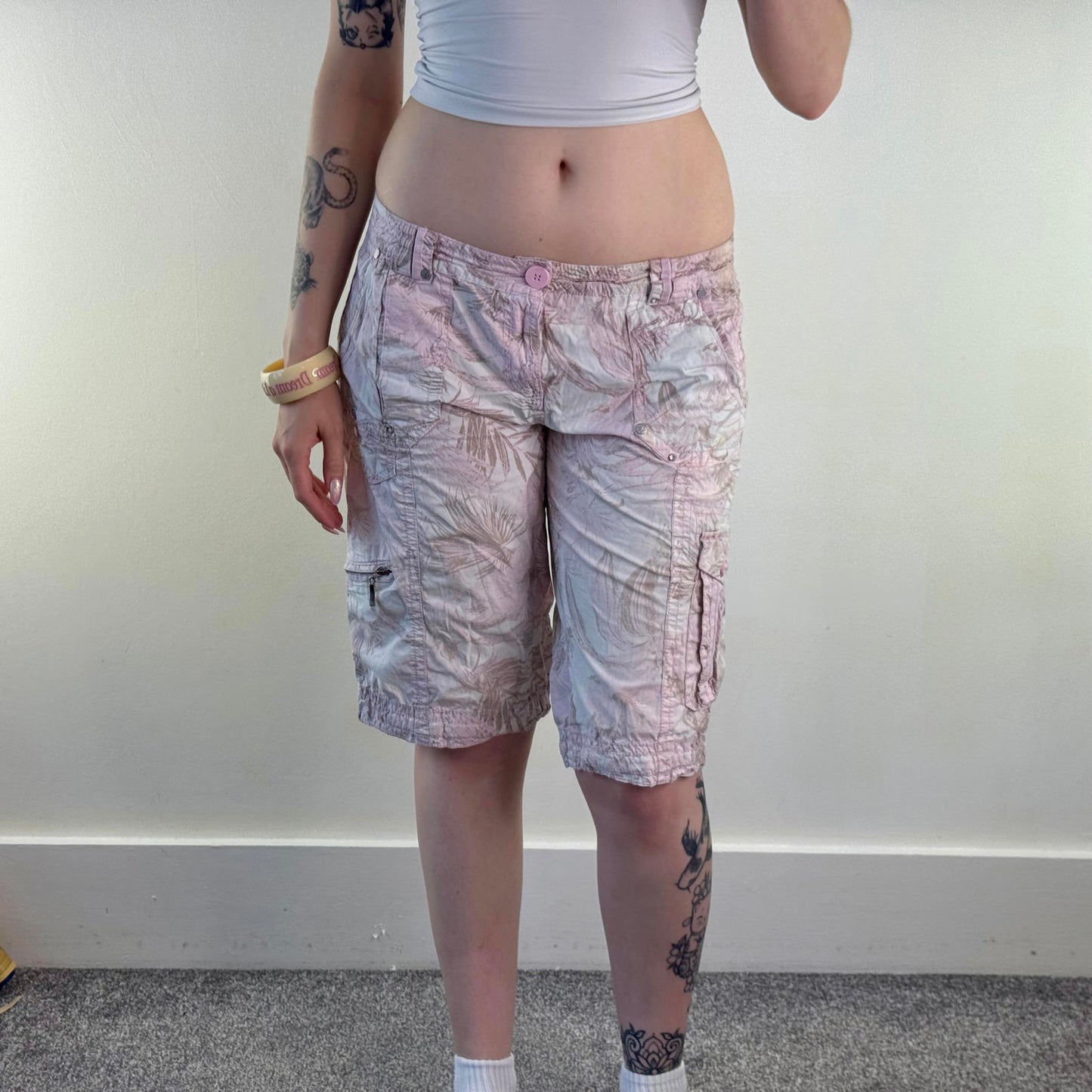 Y2K vintage low rise cargo capri trousers cropped pink cream