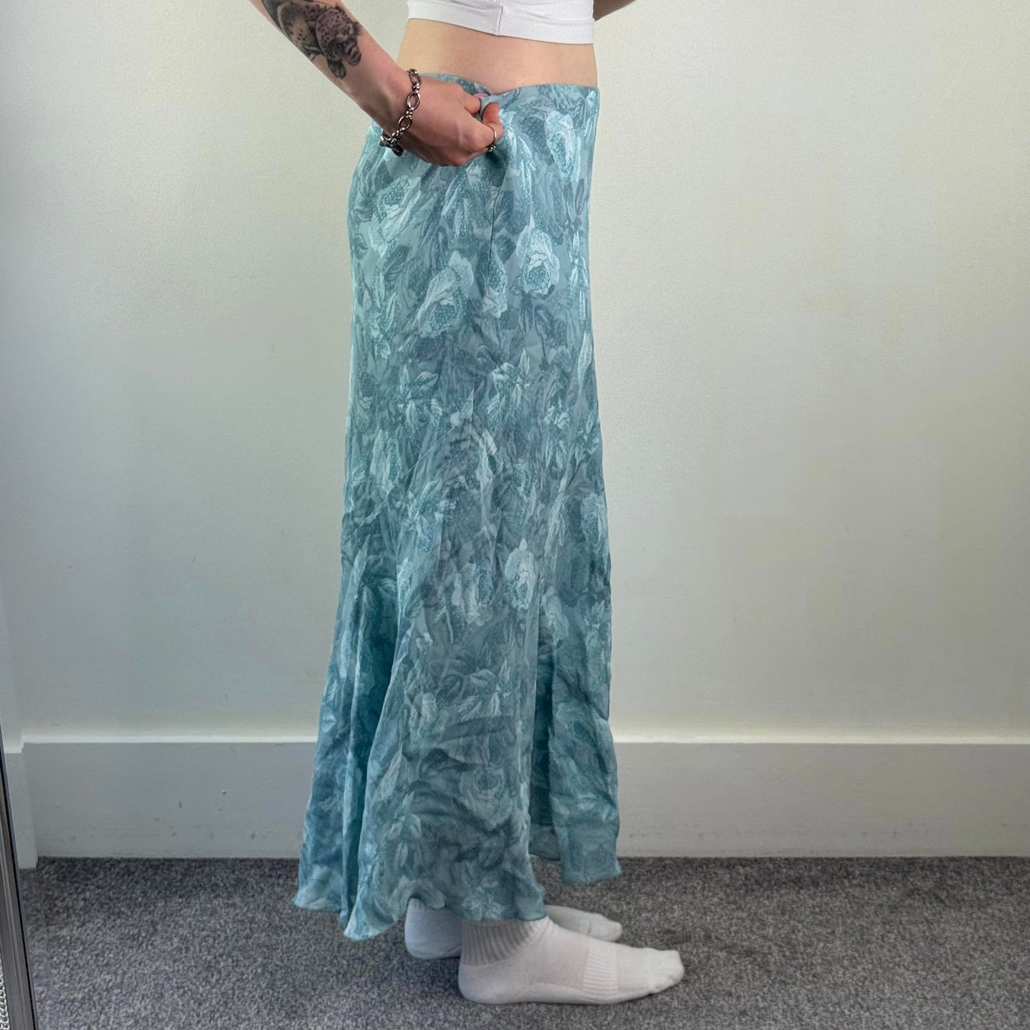 Y2K vintage floral rose maxi skirt a line stretch waist light blue feminine