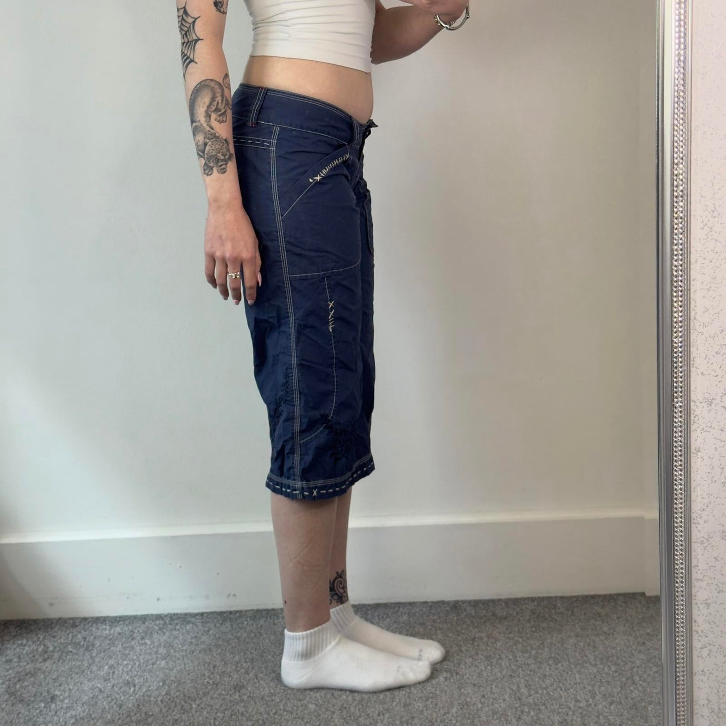 Y2K vintage low rise capri cargo trousers floral embroidered pattern baggy