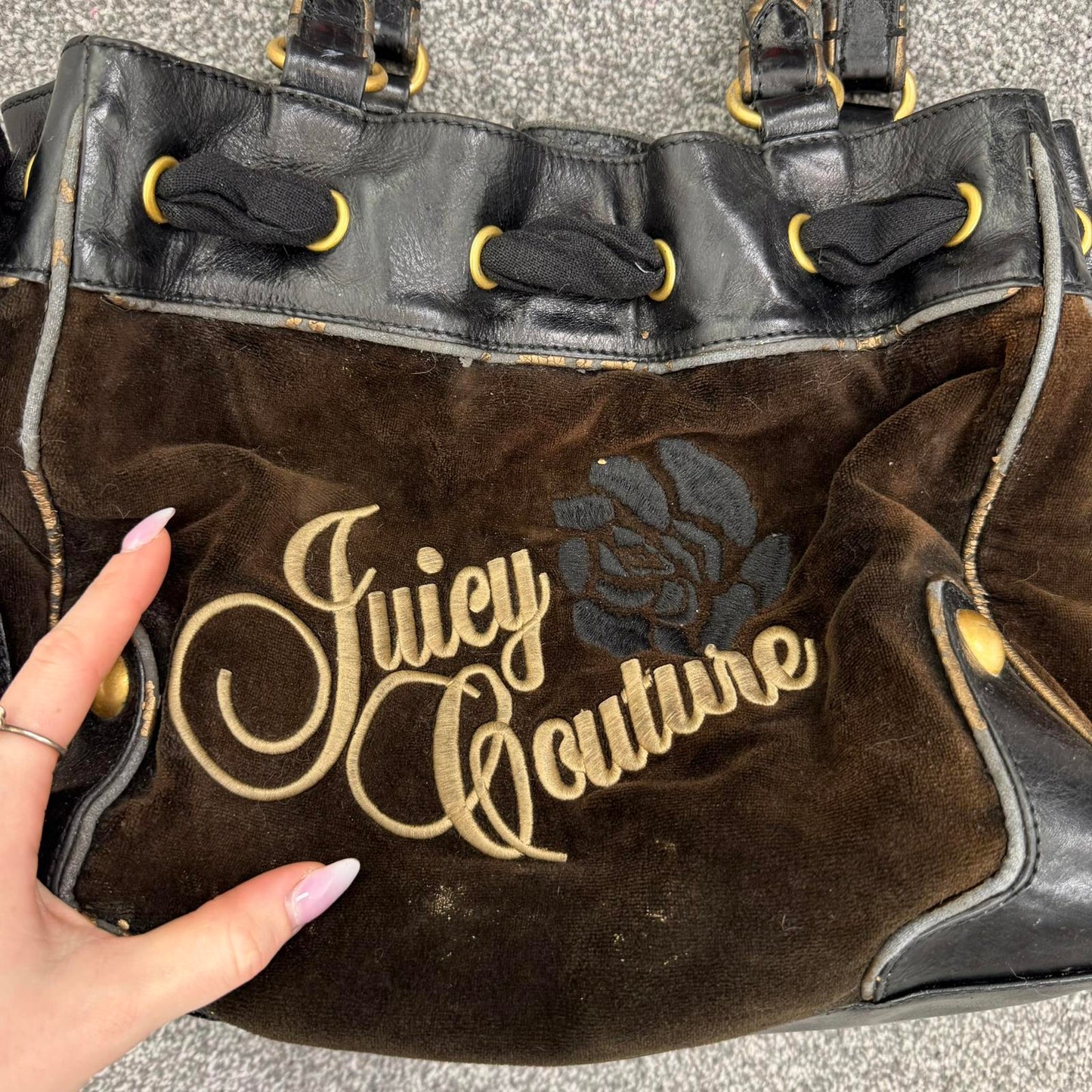 Y2K vintage Juicy Couture daydreamer bag brown velour rose floral embroidery
