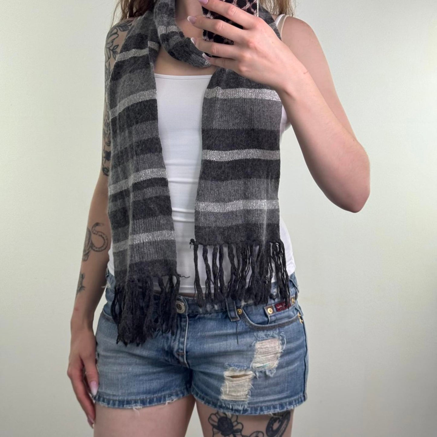 Y2K vintage knitted stripe tassel scarf light dark grey tones horizontal sparkle