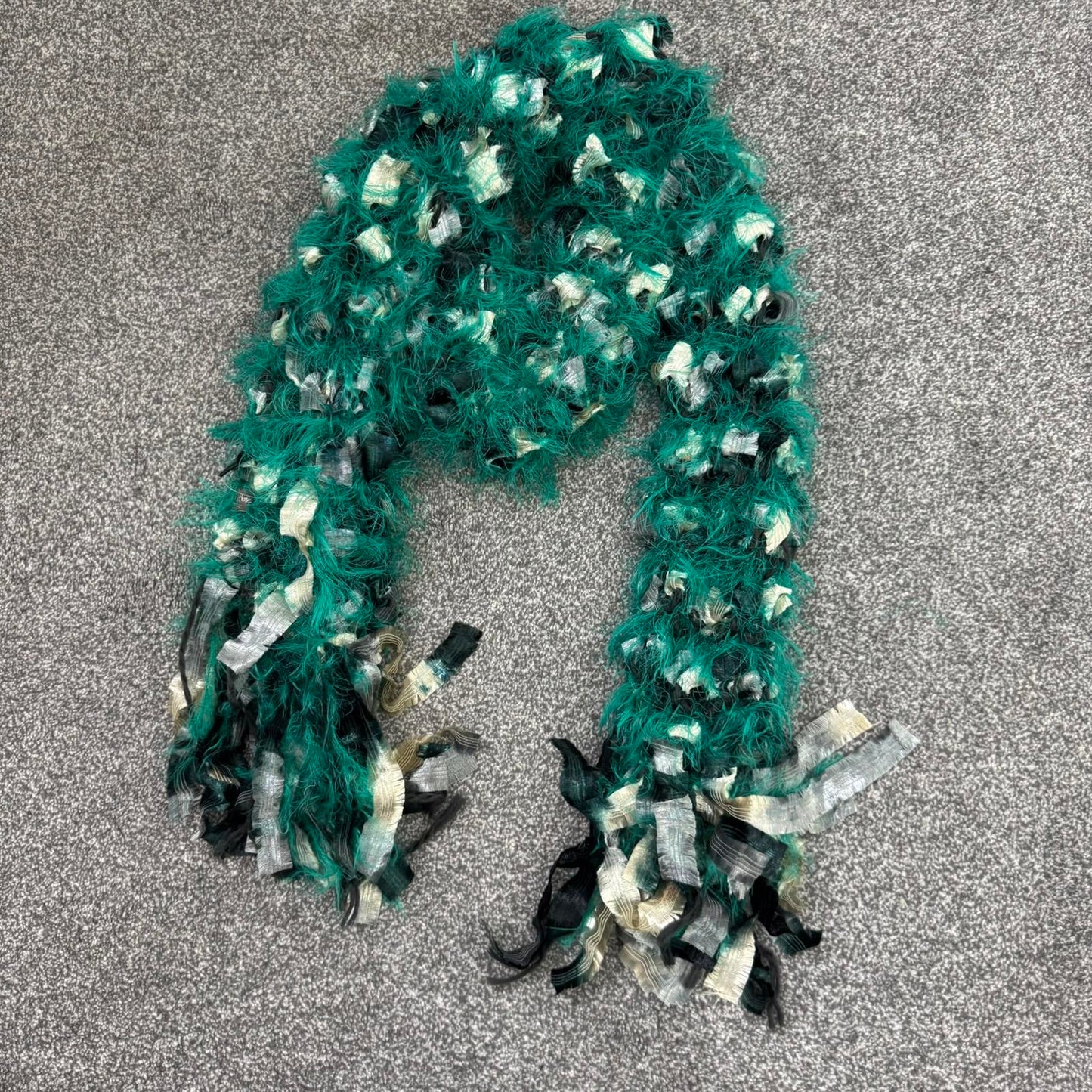 Y2K vintage Phase Eight chunky fluffy scarf green grey cream shaggy
