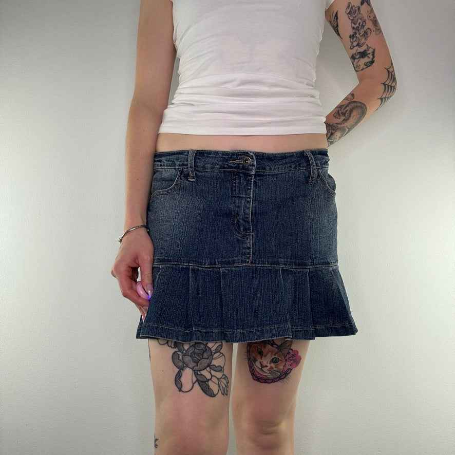 Y2K pleated faded stretchy denim mini skirt