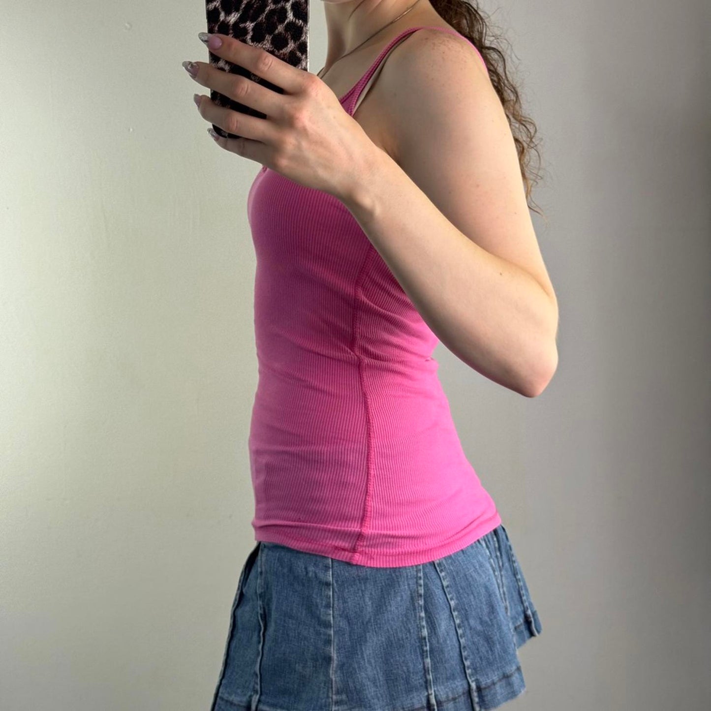Y2K vintage Abercrombie & Fitch ribbed tank top hot pink button up henley fitted