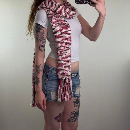 Y2K vintage O'Neill chunky knit scarf glitter pink white brown tassel