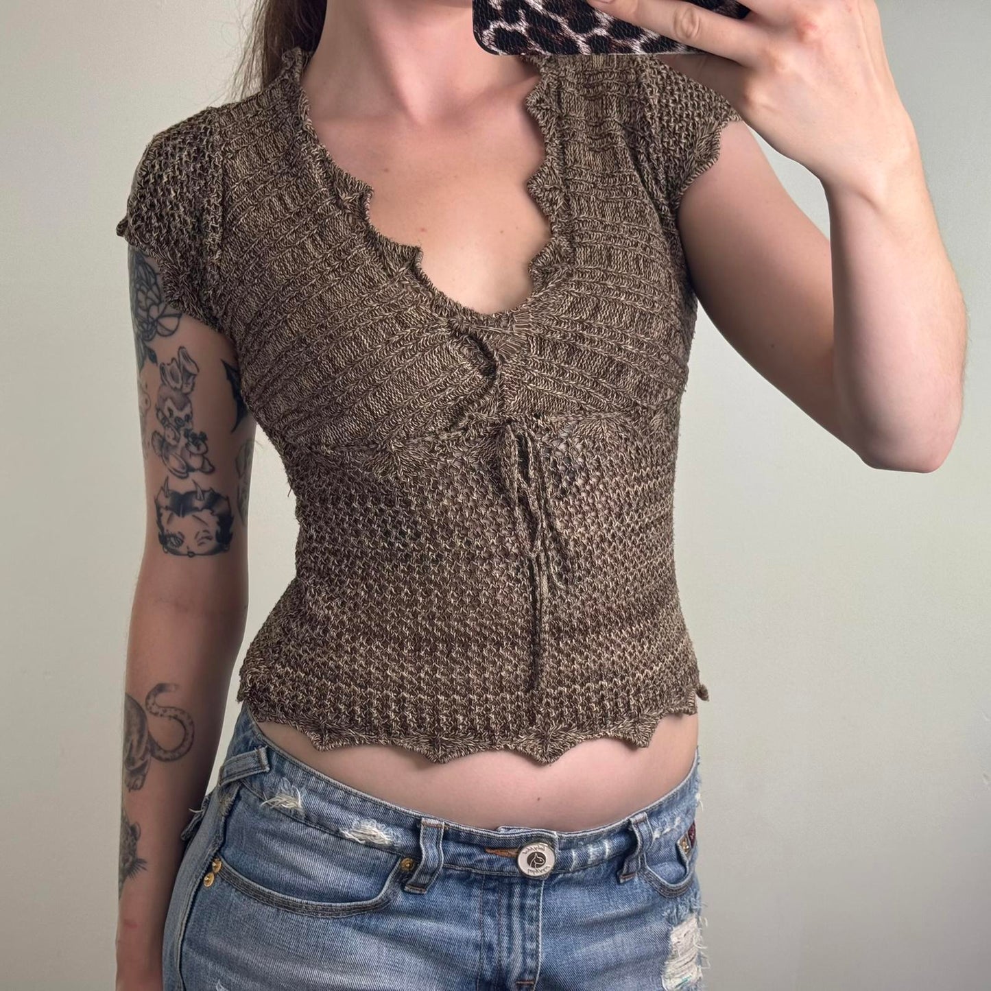 Y2K vintage Wet Seal knit v neck top low cut slight crop bow stretchy brown