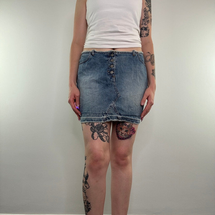 Y2K USA flag mid rise denim mini skirt fraying hem