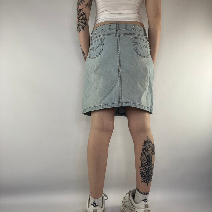 Y2K denim midi skirt with chain grommet belt