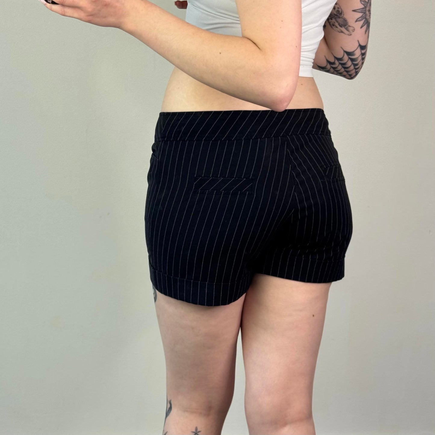Y2K vintage mid rise pinstripe tailored mini shorts side buckle grommet summer