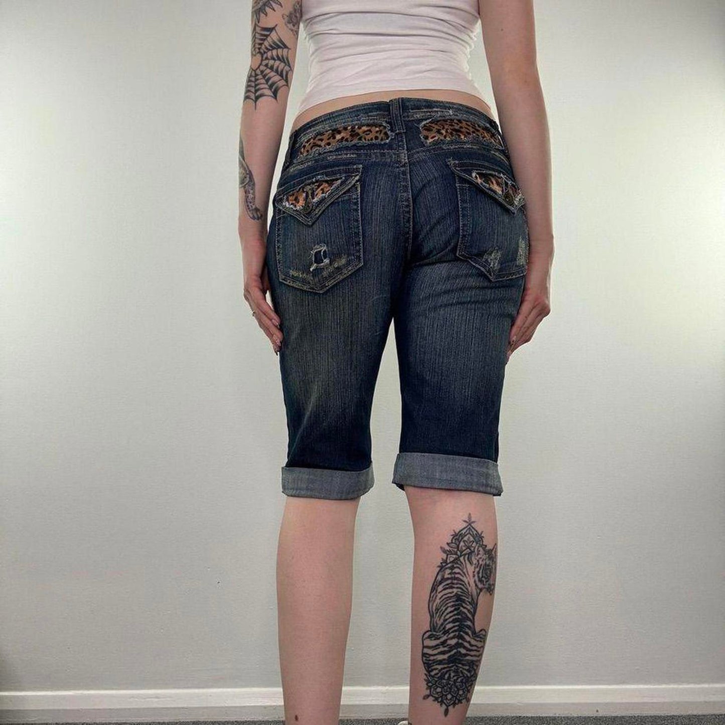 Y2K vintage low rise faded denim capri jeans stretchy satin leopard print