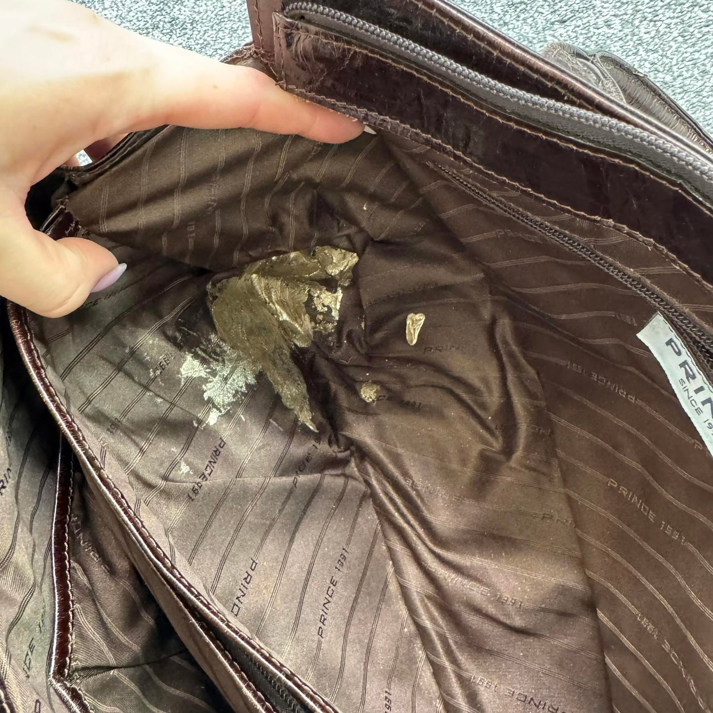 Y2K vintage genuine real leather patent shoulder bag zippers shiny medium size