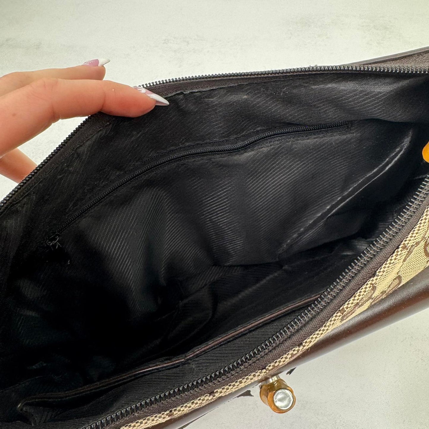 Y2K vintage shoulder bag bamboo handle small faux leather trim circle