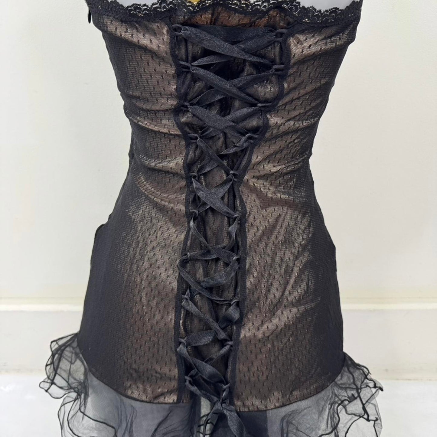 Y2K vintage La Senza babydoll dress top strapless lace trim ruffle lace up mesh