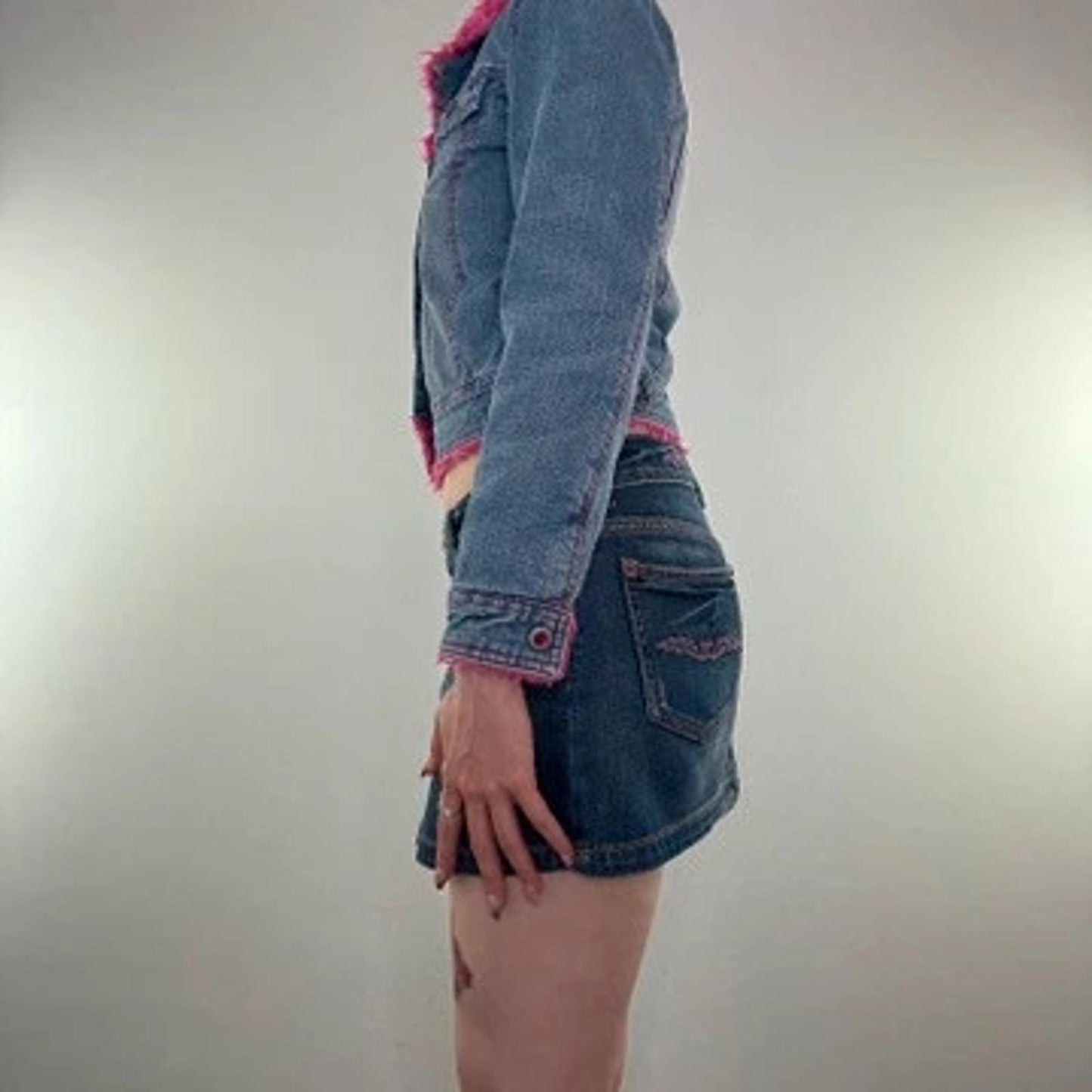 Y2K vintage denim pink faux fur trim rhinestone denim jacket cropped short
