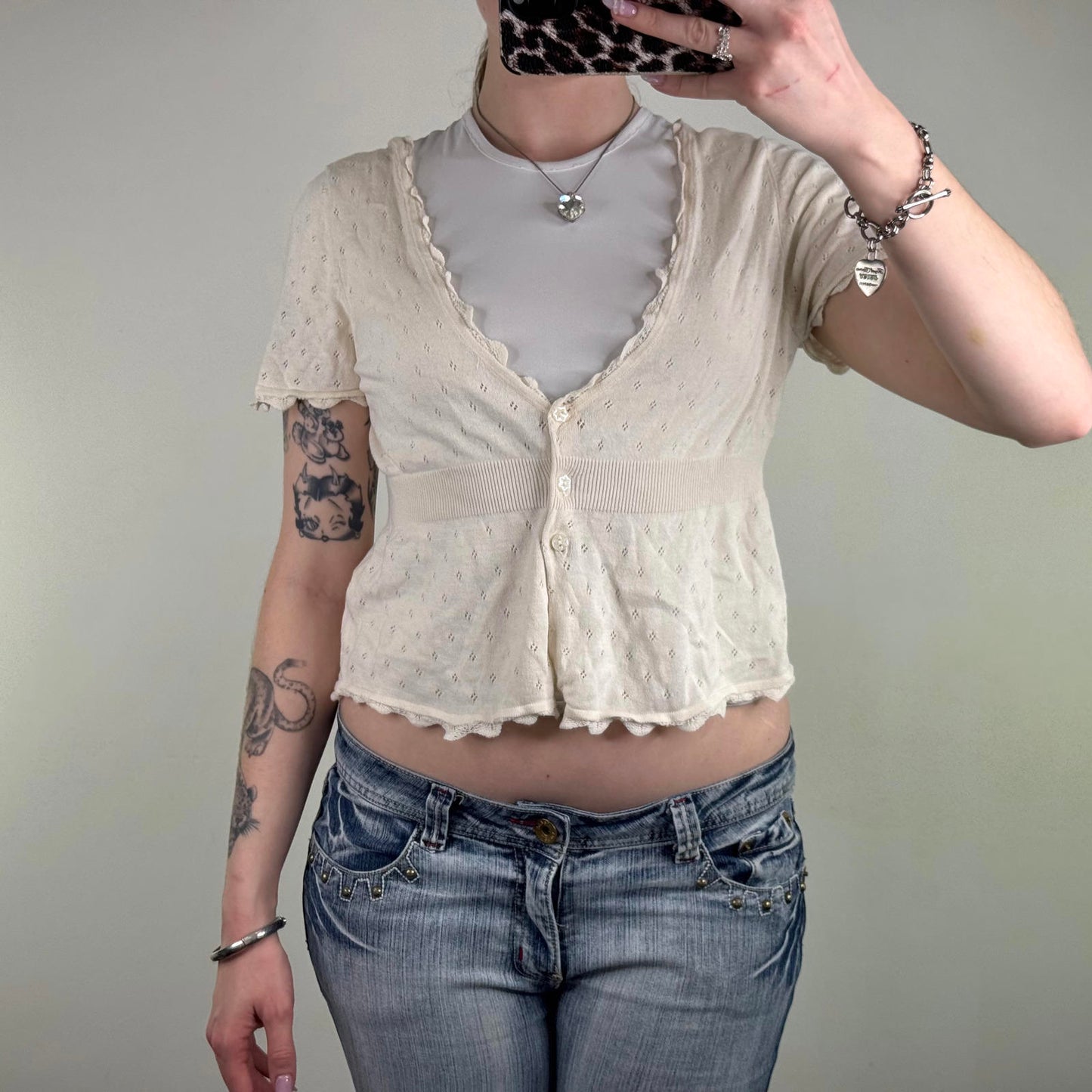 Y2K vintage fine knit short sleeve button up cardigan v neck scallop hem fitted