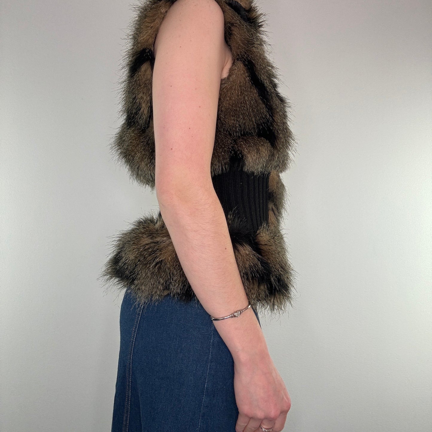 Y2K faux fur fitted zip up gilet