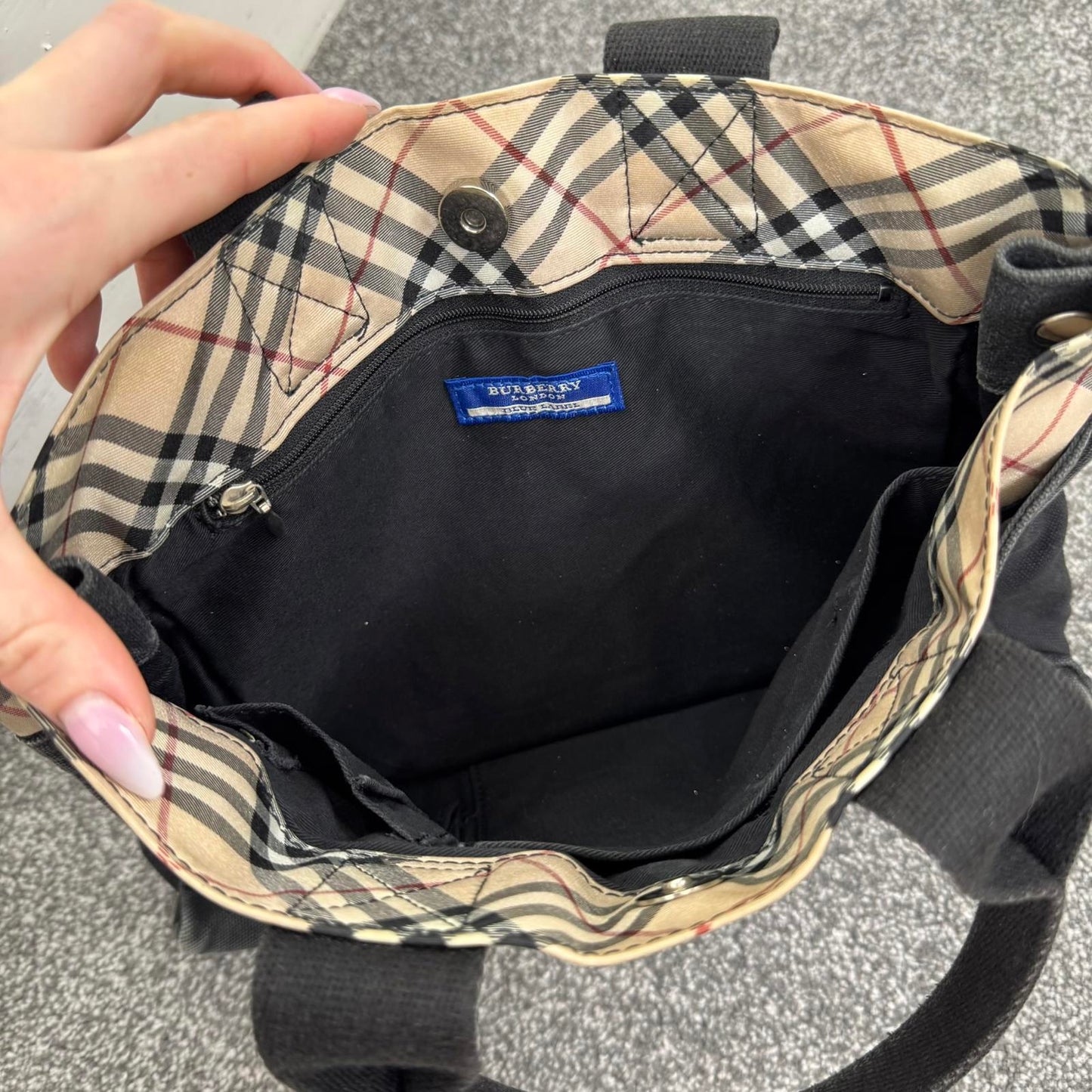Y2K vintage Burberry Blue Label canvas small shoulder bag tote nova check black