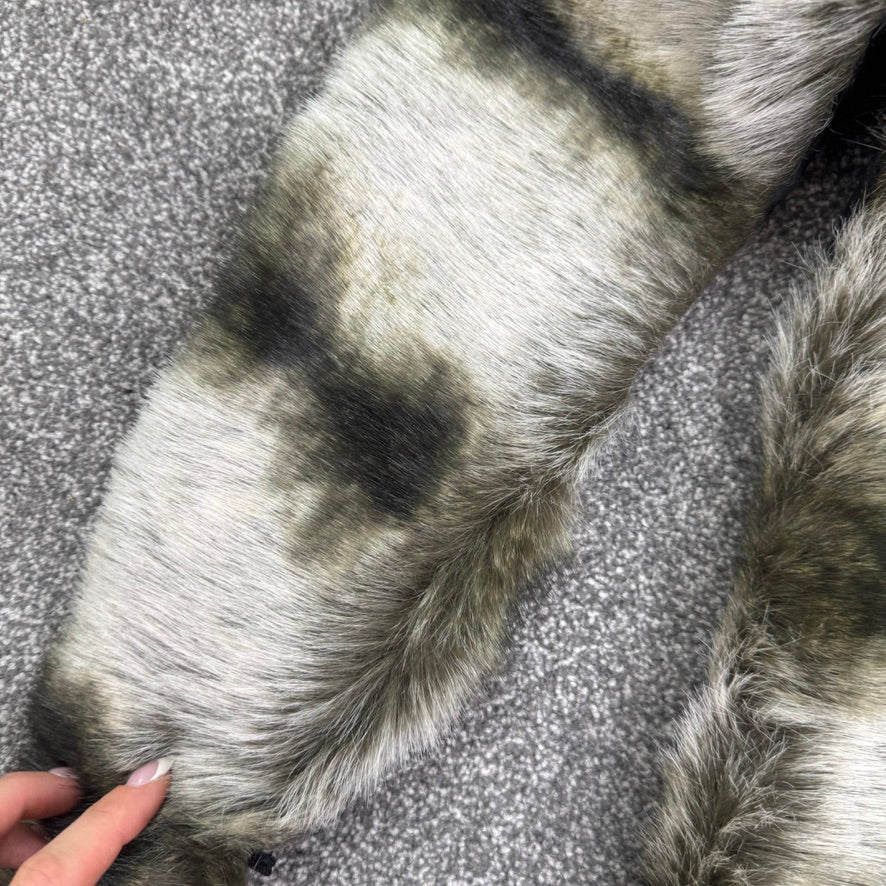 Y2K vintage faux fur striped scarf