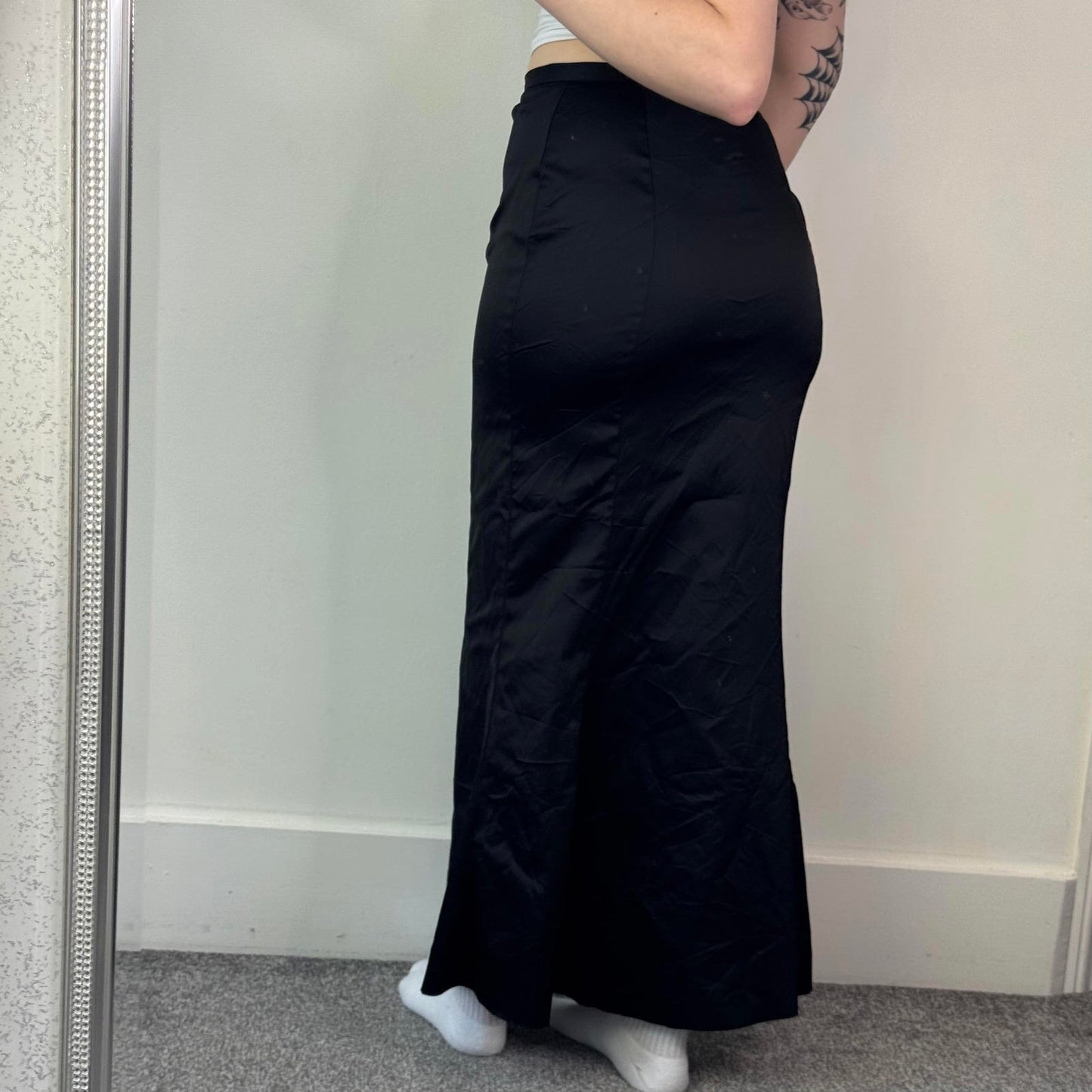 Y2K vintage French Connection satin fitted stretchy maxi skirt