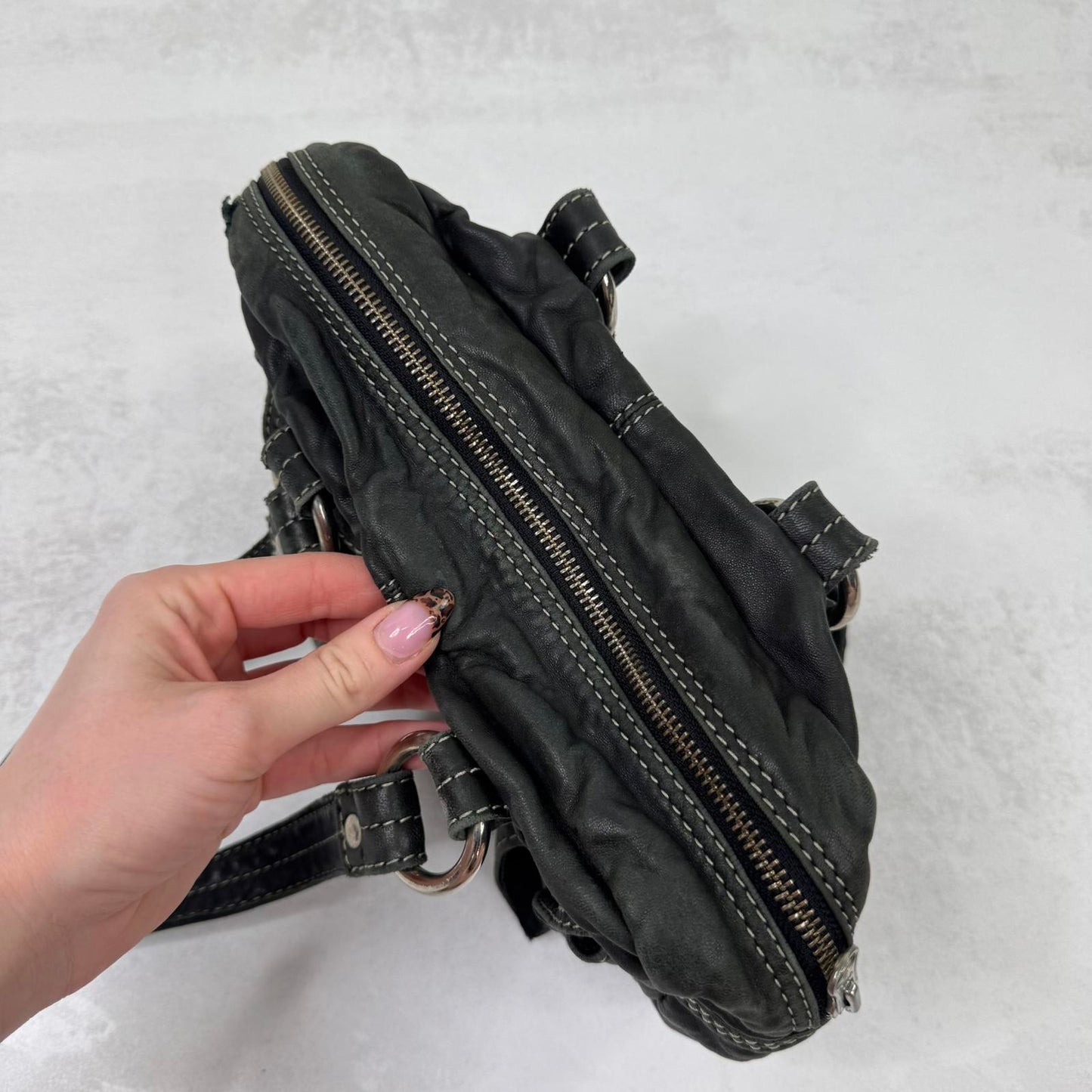 Y2K vintage 100% leather shoulder bag buckles pockets mini small o ring