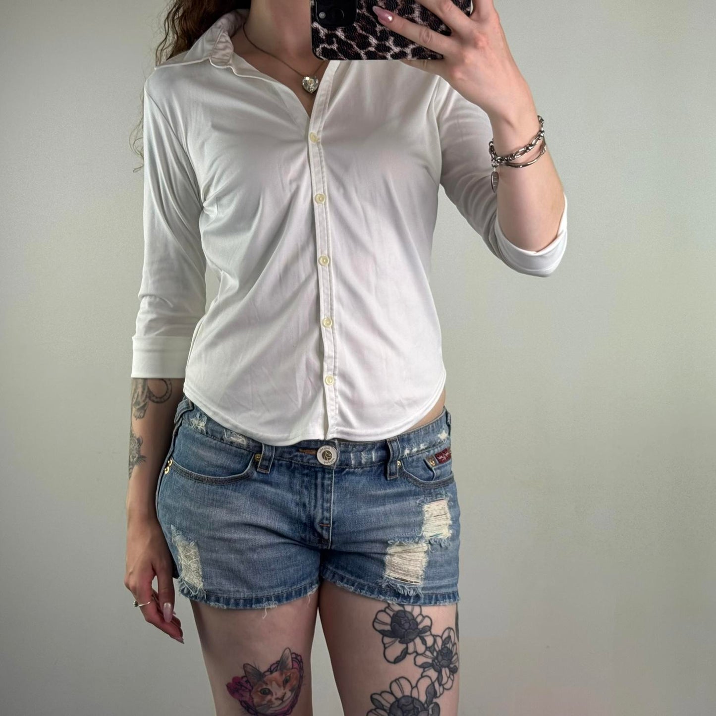 Y2K vintage stretchy button up blouse shirt 3/4 length sleeve v neck fitted