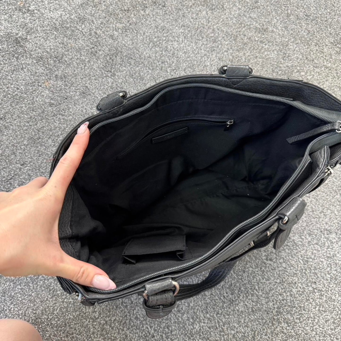 Y2K vintage faux leather shoulder bag zipper studded buckle medium size