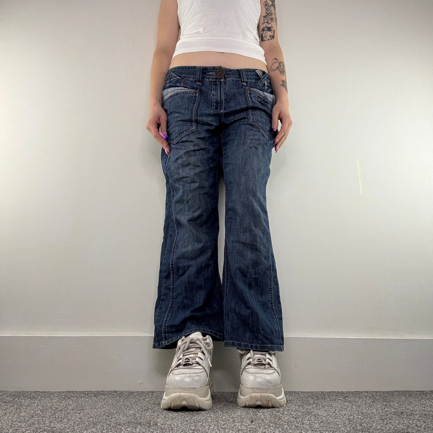 Y2K vintage slouchy baggy jeans faded denim mid rise two tone utility cargo