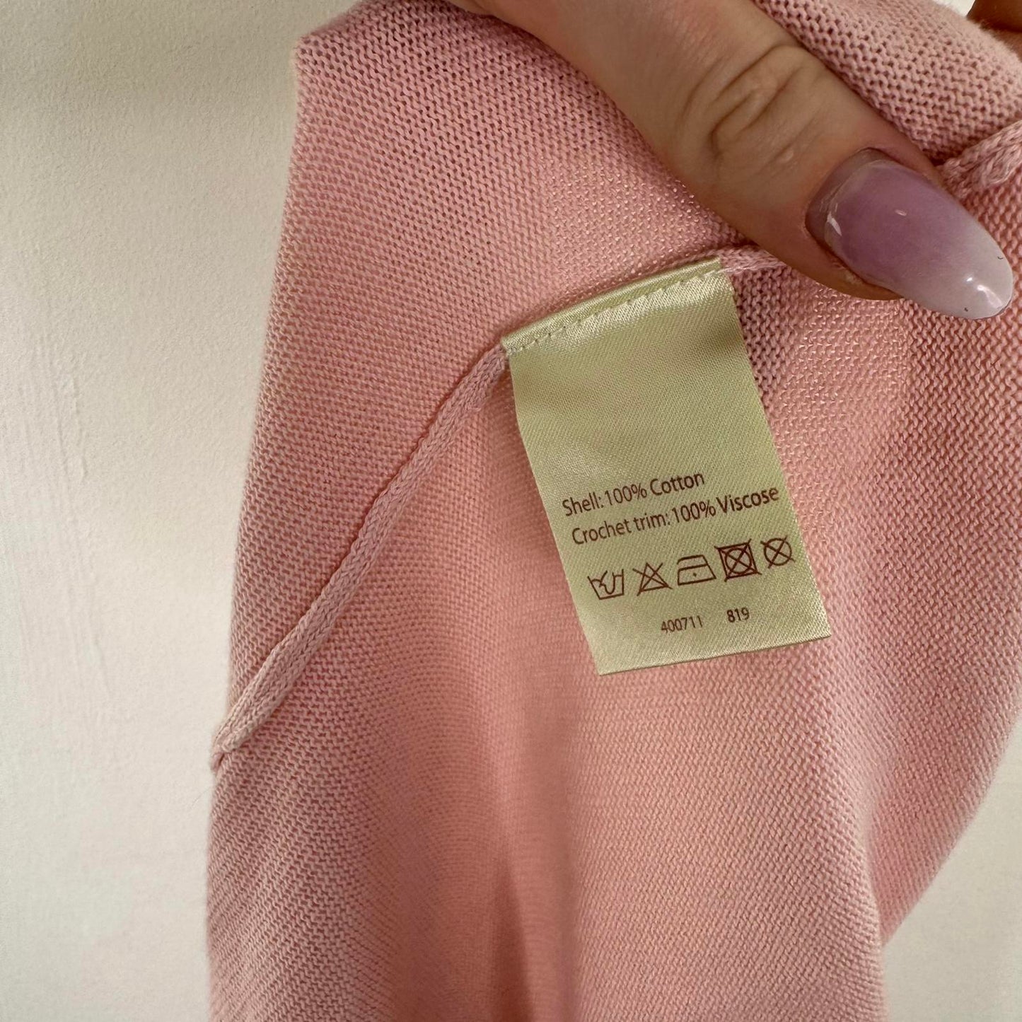 Y2K vintage fine knit cami top shell buttons embellished trim light pink