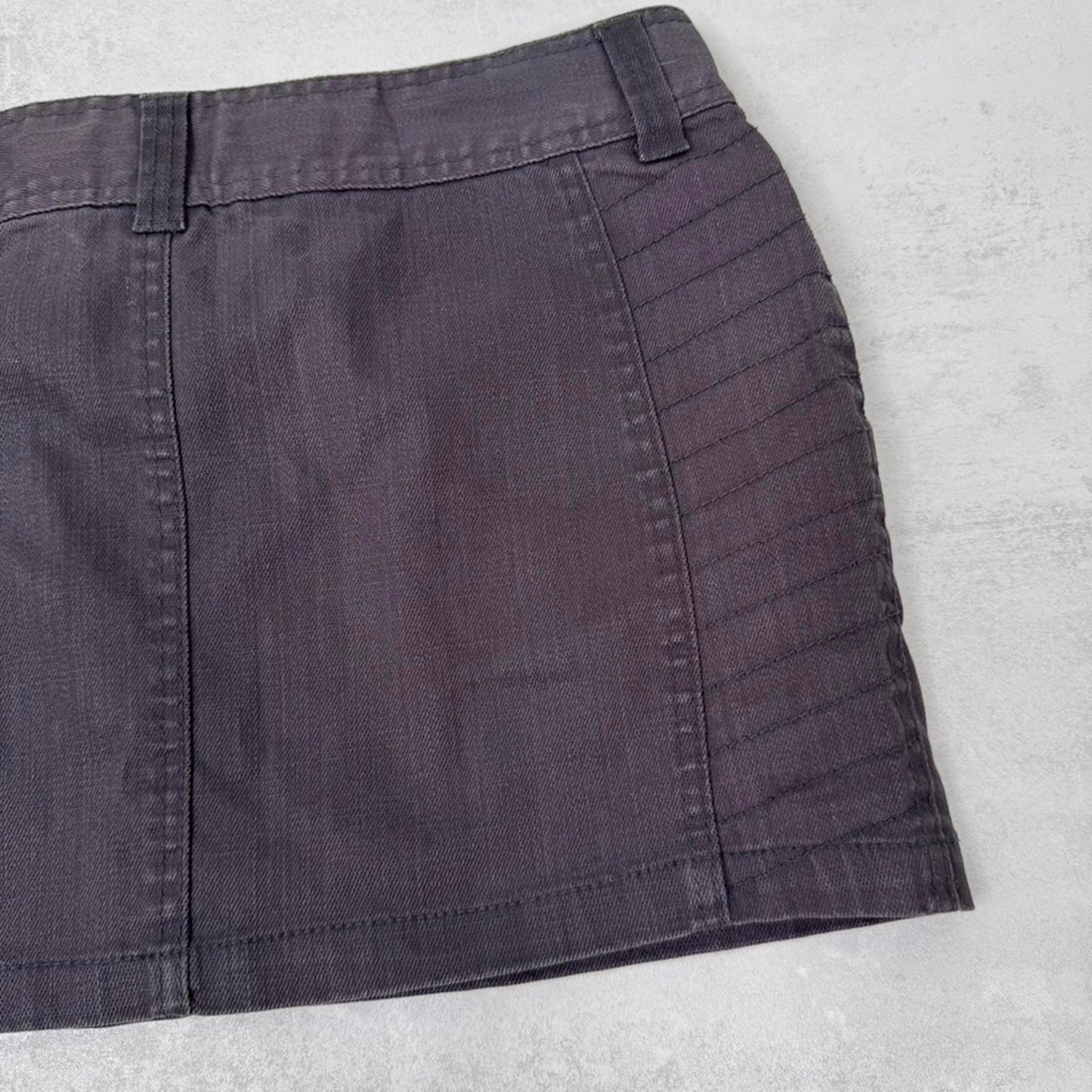 Y2K vintage Bench low rise mini skirt stretchy denim dark grey zips utility