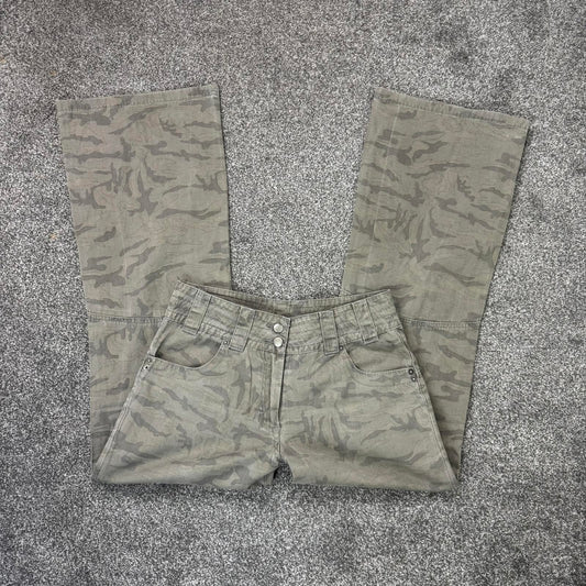 Y2K vintage camo denim mid rise baggy trousers cropped capri buckle khaki cargo