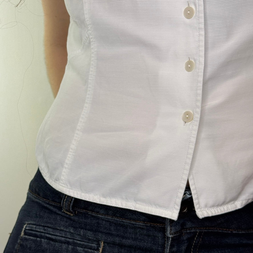 Y2K vintage sleeveless button up shirt