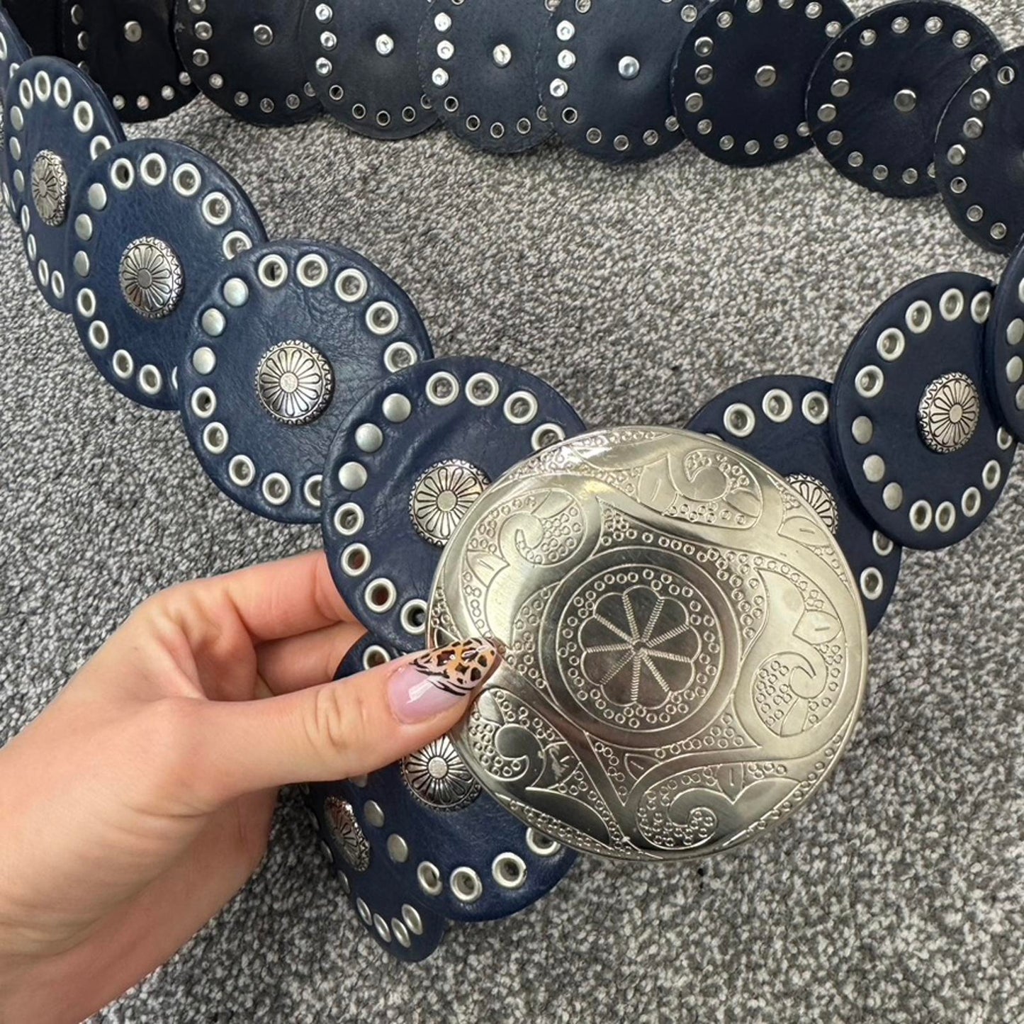 Y2K vintage navy disc circle belt grommet boho festival silver faux leather