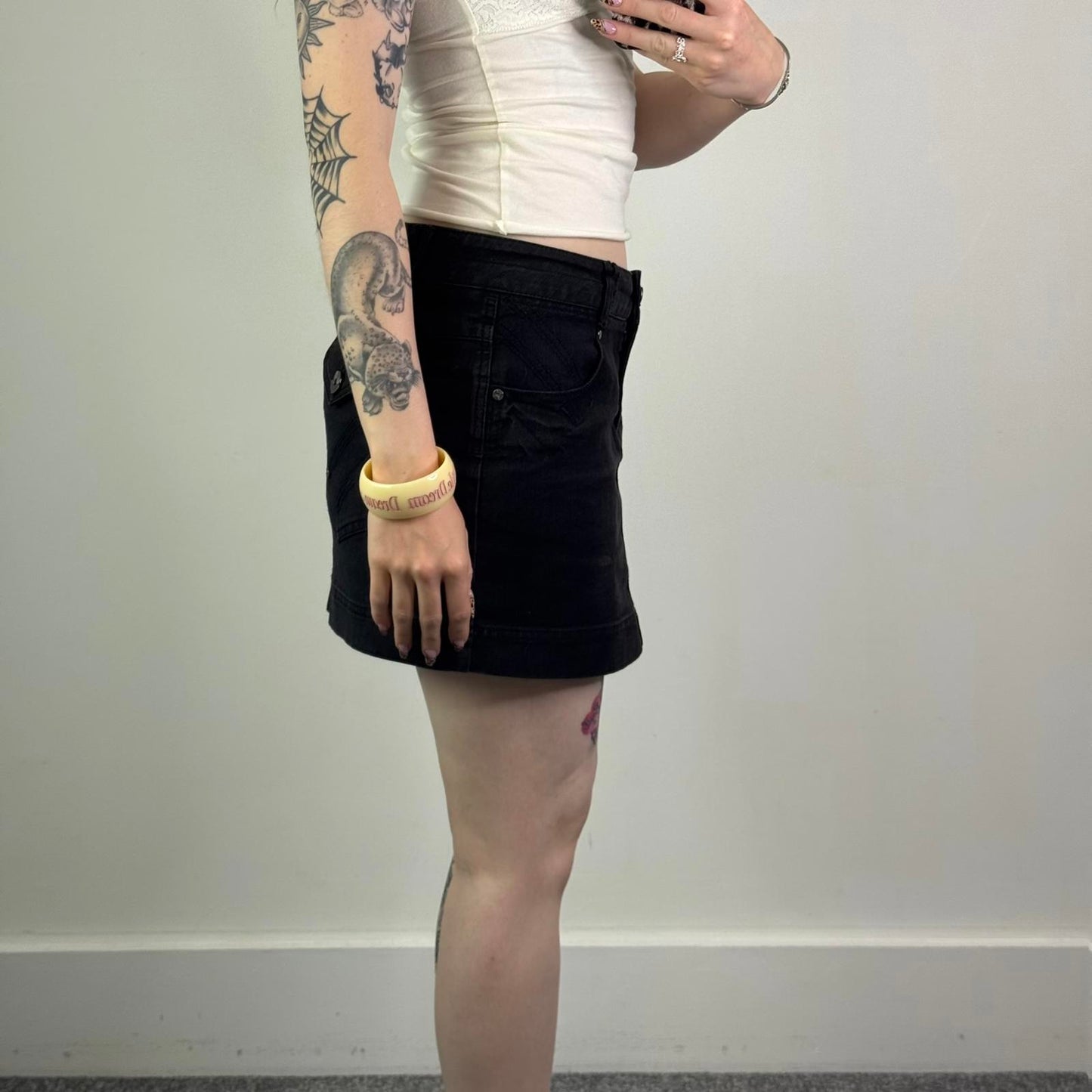 Y2K vintage stretchy mid rise denim mini skirt studded cargo pockets- size 12