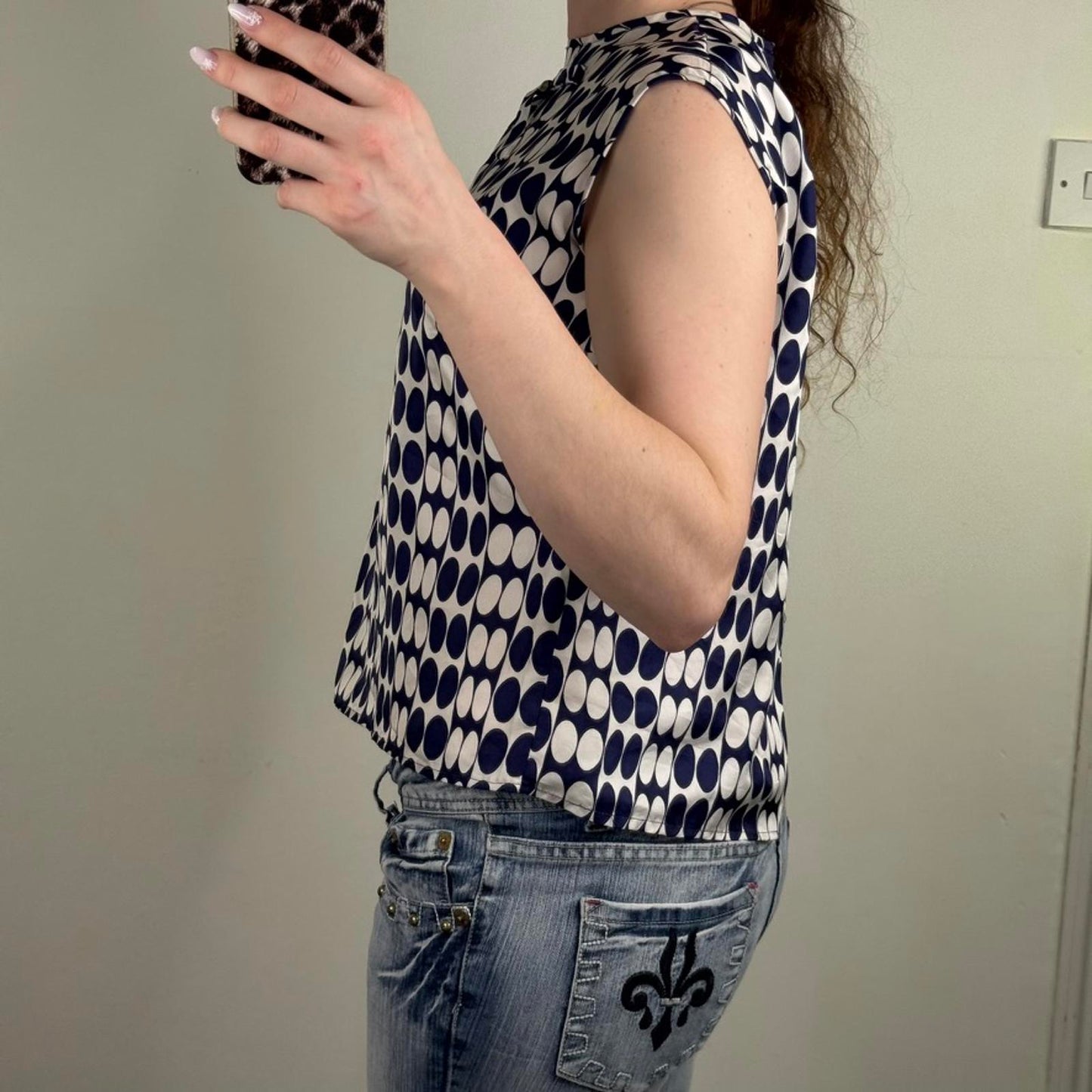 1960s true vintage sleeveless blouse spotty pattern bow button up navy white