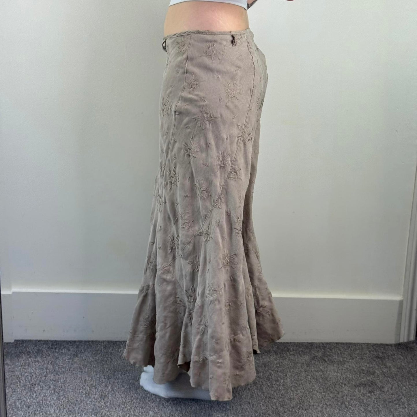 Y2K vintage floral embroidered maxi skirt a line soft feel flowy belt loops