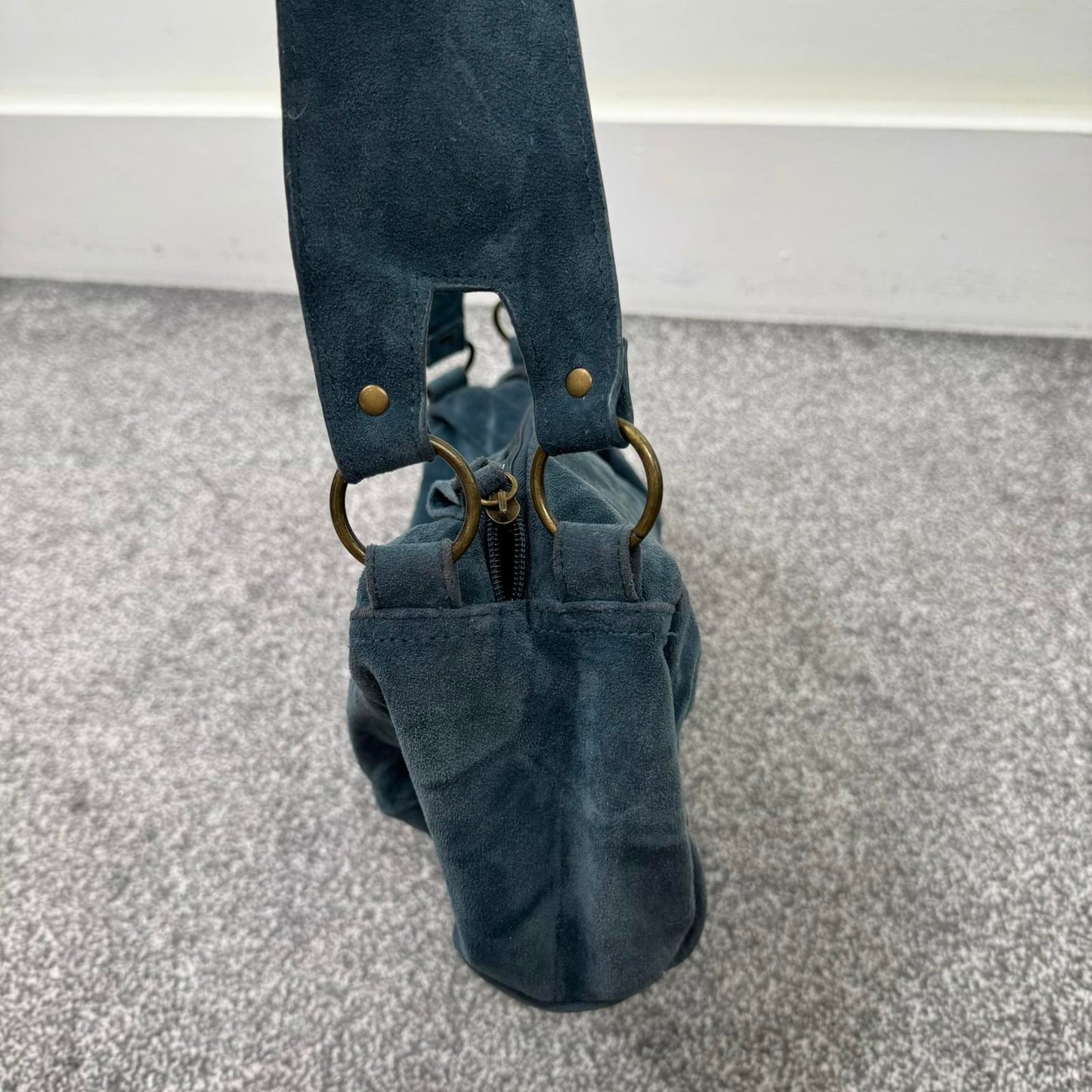 Y2K vintage faux suede shoulder bag studded long small baguette o ring