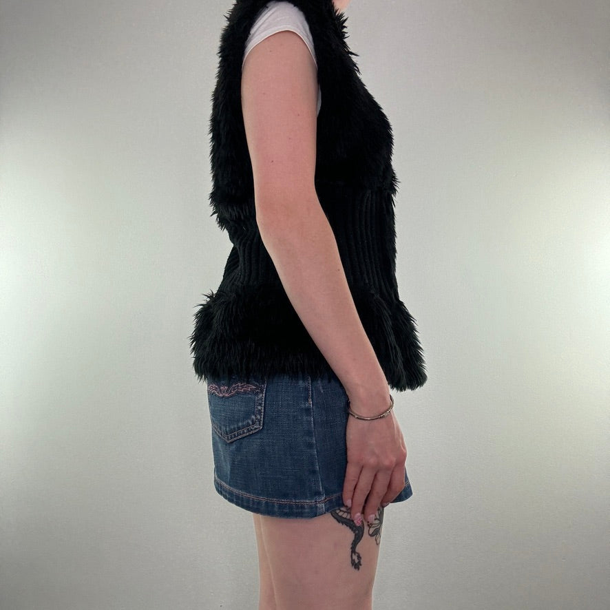 Y2K vintage faux fur jacket zip up sleeveless gilet